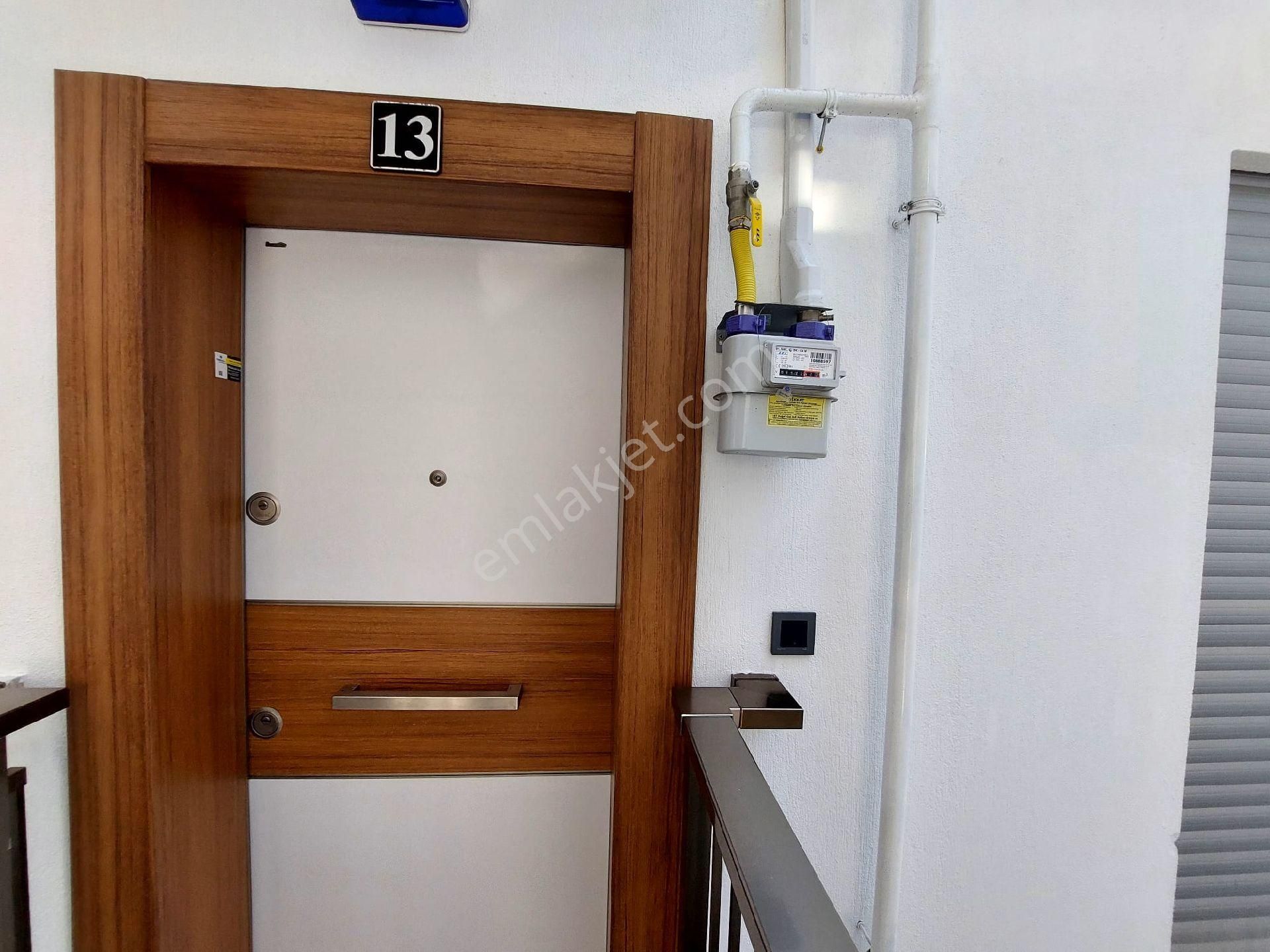 Kuşadası Değirmenderede Havuzlu Sitede Satılık 3+1 150 M2 Süper Arakat Daire - Görsel 16