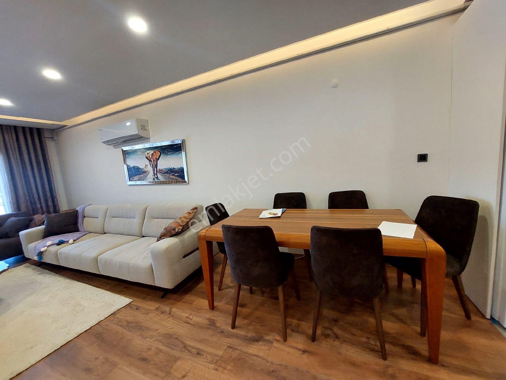 Kuşadası Değirmenderede Havuzlu Sitede Satılık 3+1 150 M2 Süper Arakat Daire - Görsel 31