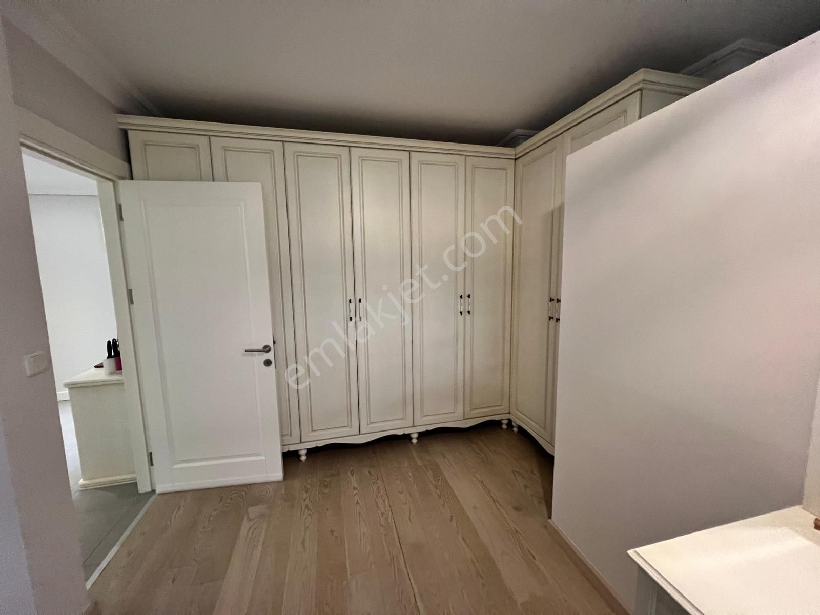 Remax Anı 'dan Boğaziçi Kandilli Evleri 'nde Satılık 2+1 Daire - Görsel 21