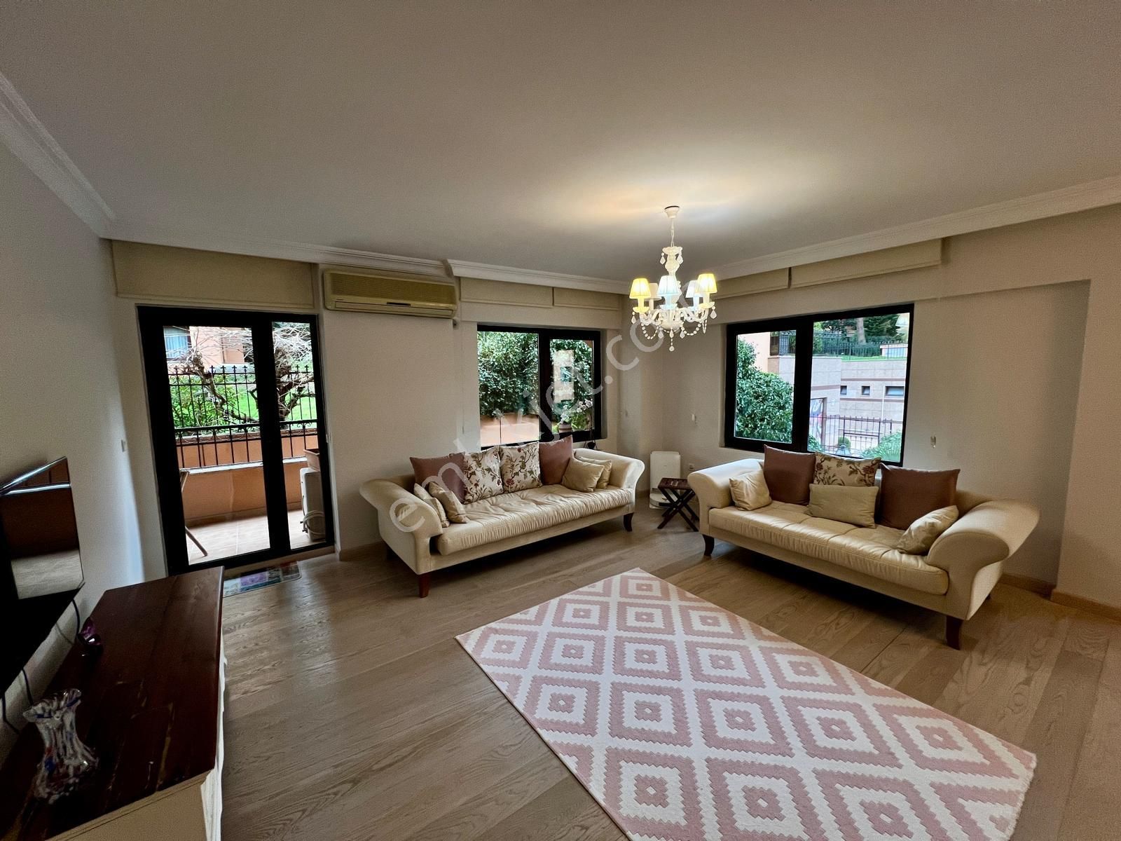 Remax Anı 'dan Boğaziçi Kandilli Evleri 'nde Satılık 2+1 Daire - Görsel 7