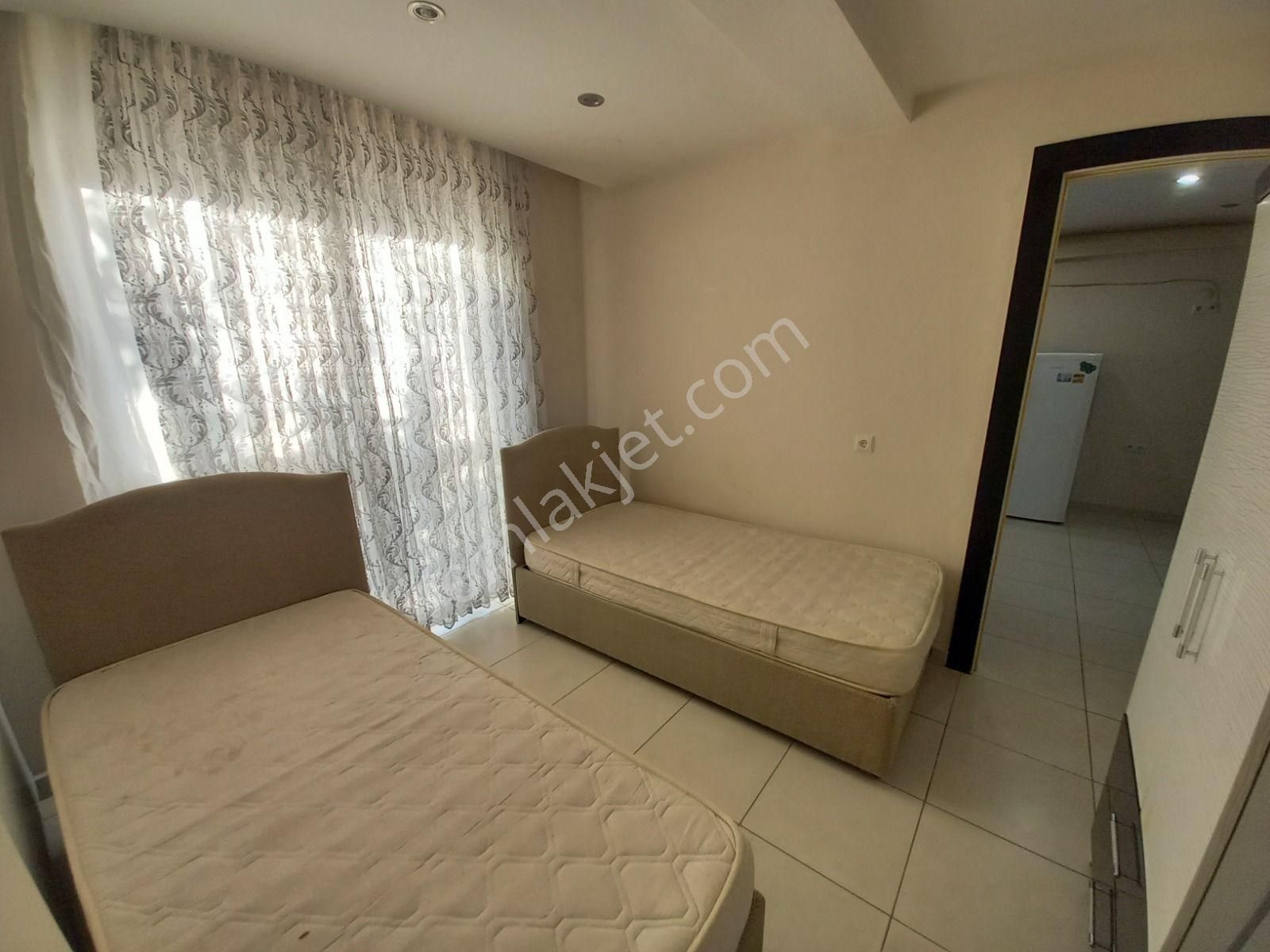 Kaan Emlaktan Asmalıevler De Üniversiteye Çok Yakın Arakat 1+1 Eşyalı Apart - Görsel 3