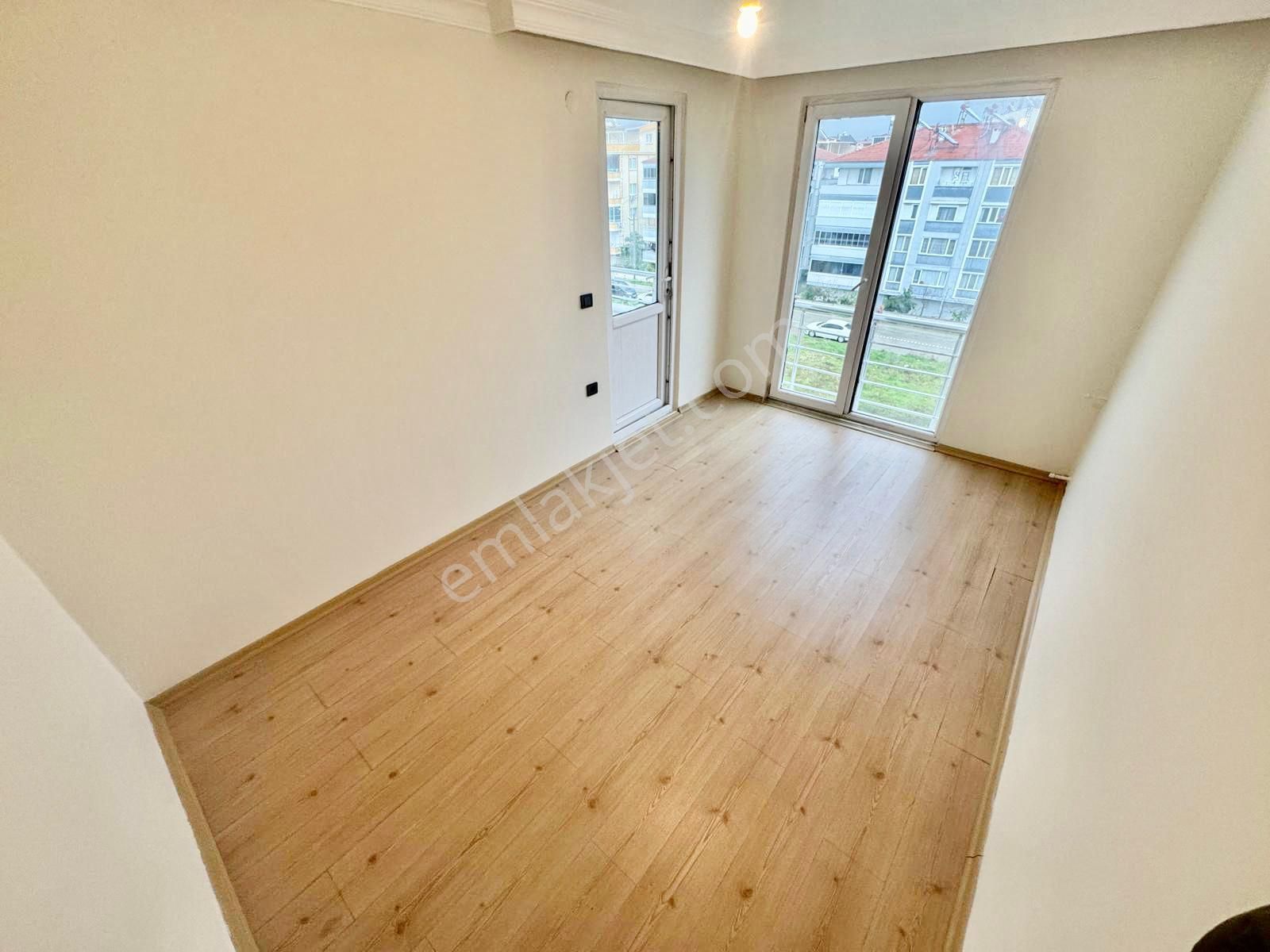 ▓sadece Karabuluttan▓akçay'da Nadir Bulunan Fırsat & Geniş Satılık 3+1 Daire - Görsel 14