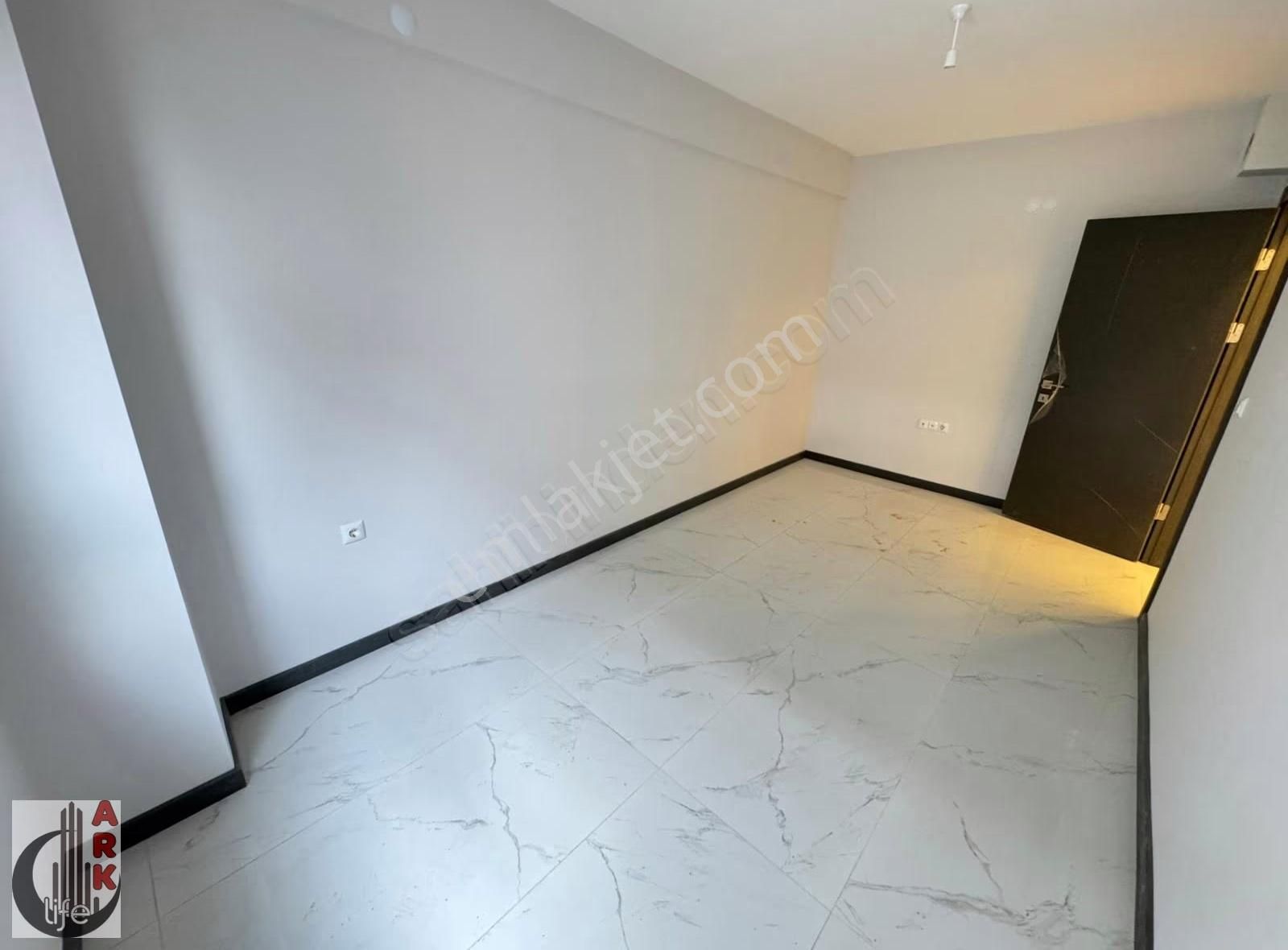 Ark Life'dan Emek Mah.ertaş Cad.yakını 50m² Ö.garajlı 1+1 Daire - Görsel 2
