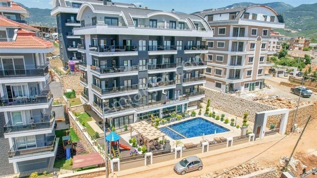 Alanya / Oba’da Satılık 1+1 Daire — Site İçerisinde Konforlu Yaşam