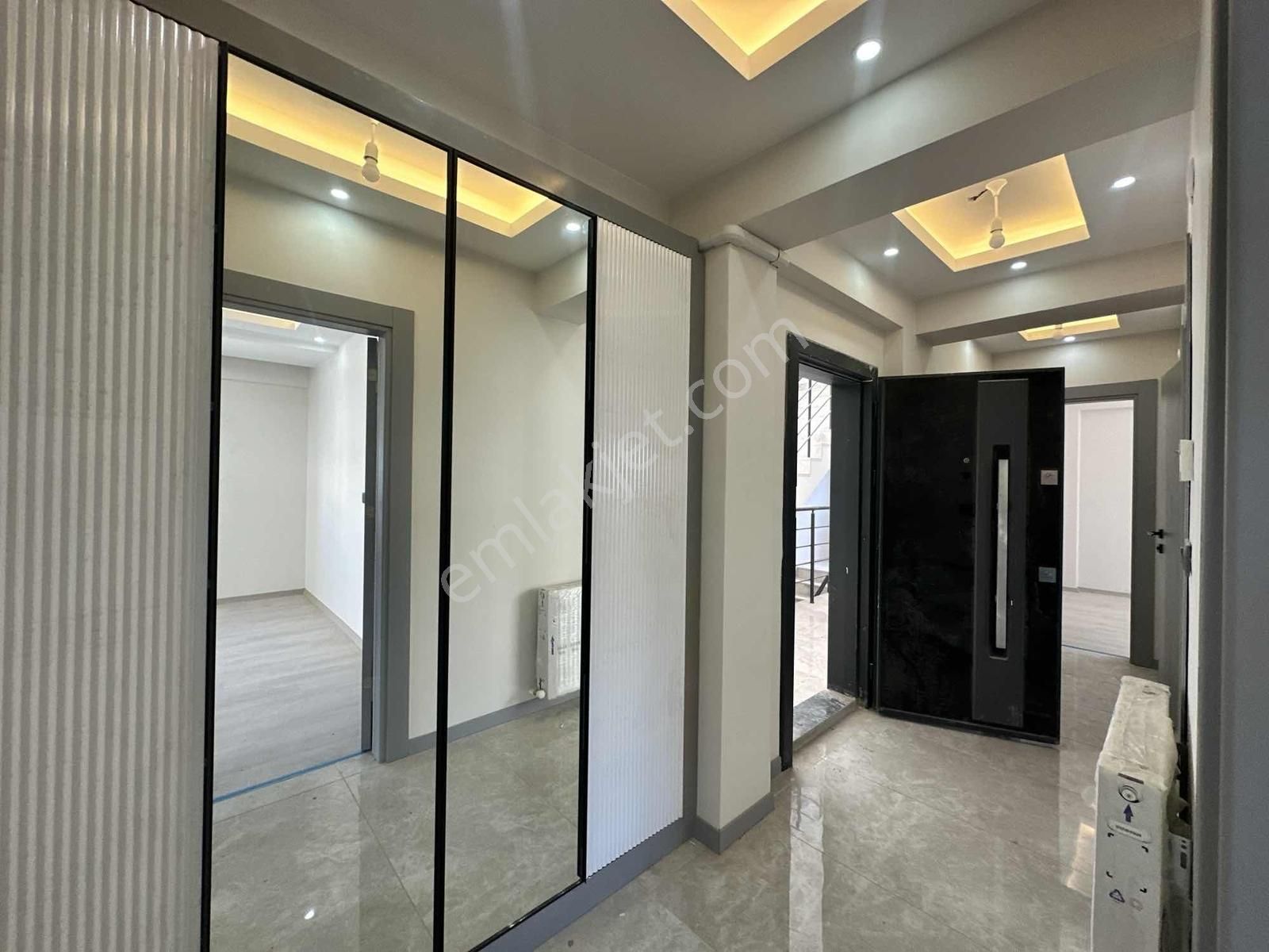 Torbalıda İzbana Yakın Ultra Lüx Daire - Görsel 10