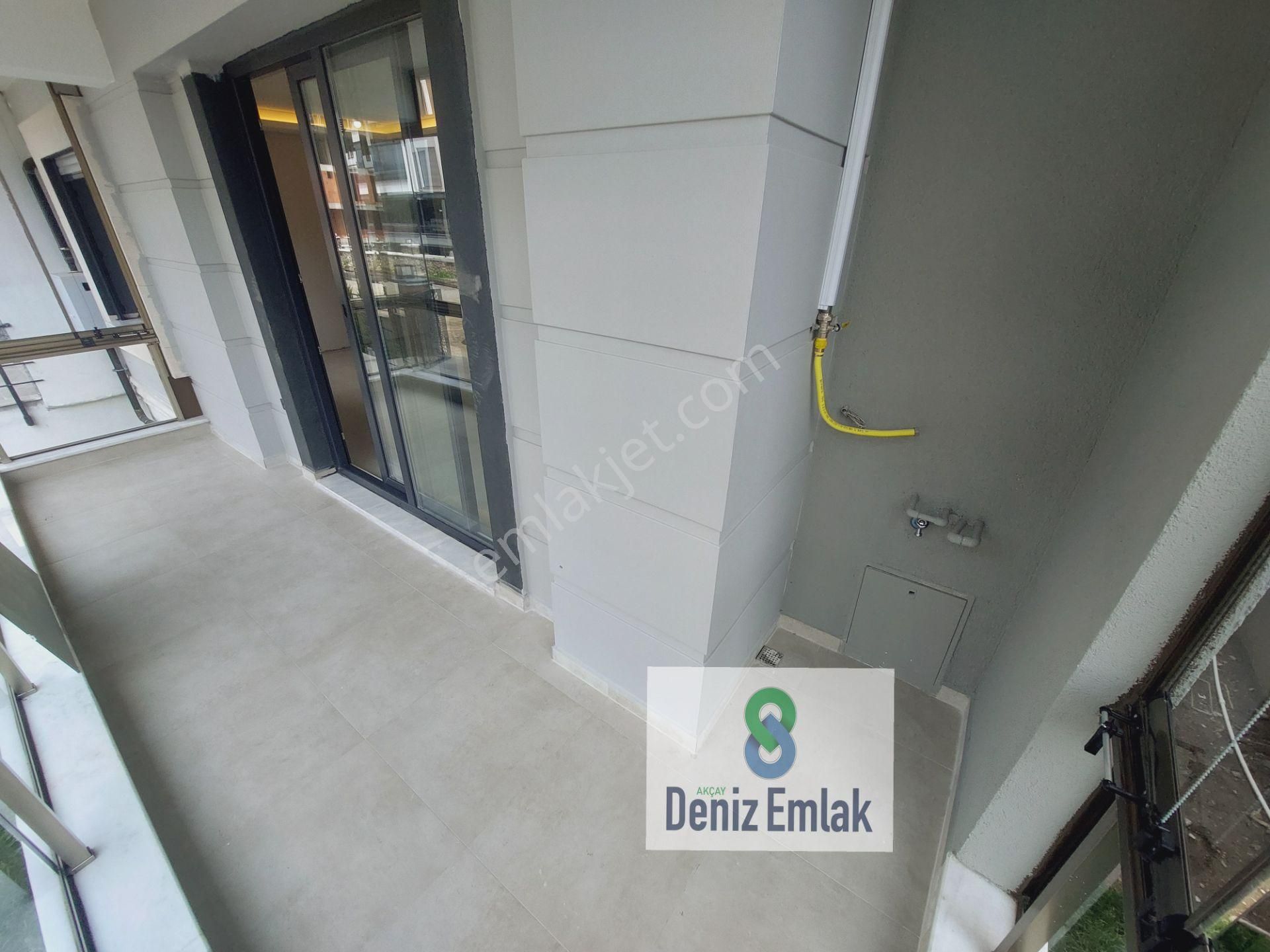 Denizden Akçayda Öncephe Kapalı Otoparklı Yerden Isıtmalı Satılık 2+1 Daire. - Görsel 34