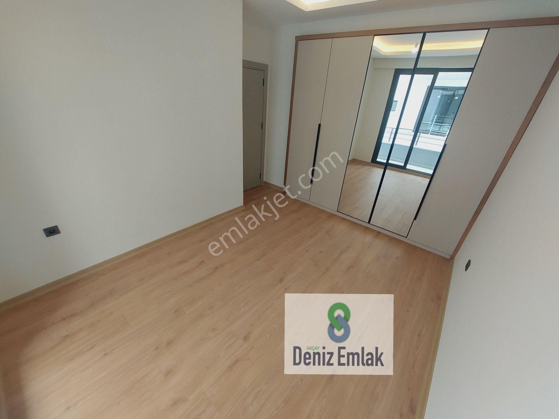 Denizden Akçayda Öncephe Kapalı Otoparklı Yerden Isıtmalı Satılık 2+1 Daire. - Görsel 4