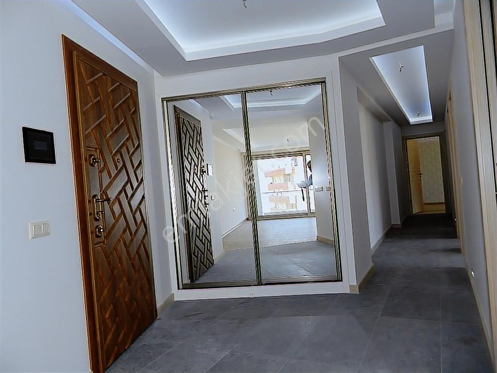 Narlıderede Kiralık Lüx Daire Rezidans Deniz Manzaralı Oto Park - Görsel 23