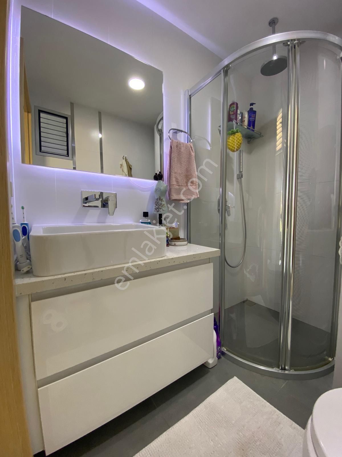 Narlıderede Kiralık Lüx Daire Rezidans Deniz Manzaralı Oto Park - Görsel 28