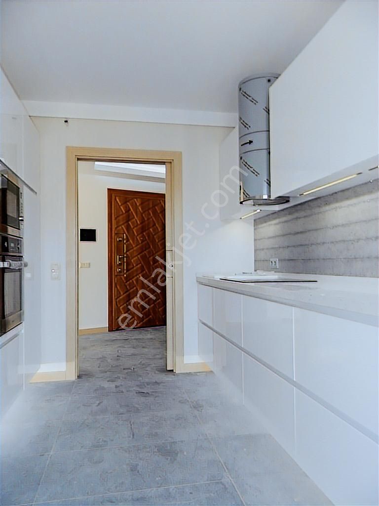 Narlıderede Kiralık Lüx Daire Rezidans Deniz Manzaralı Oto Park - Görsel 21