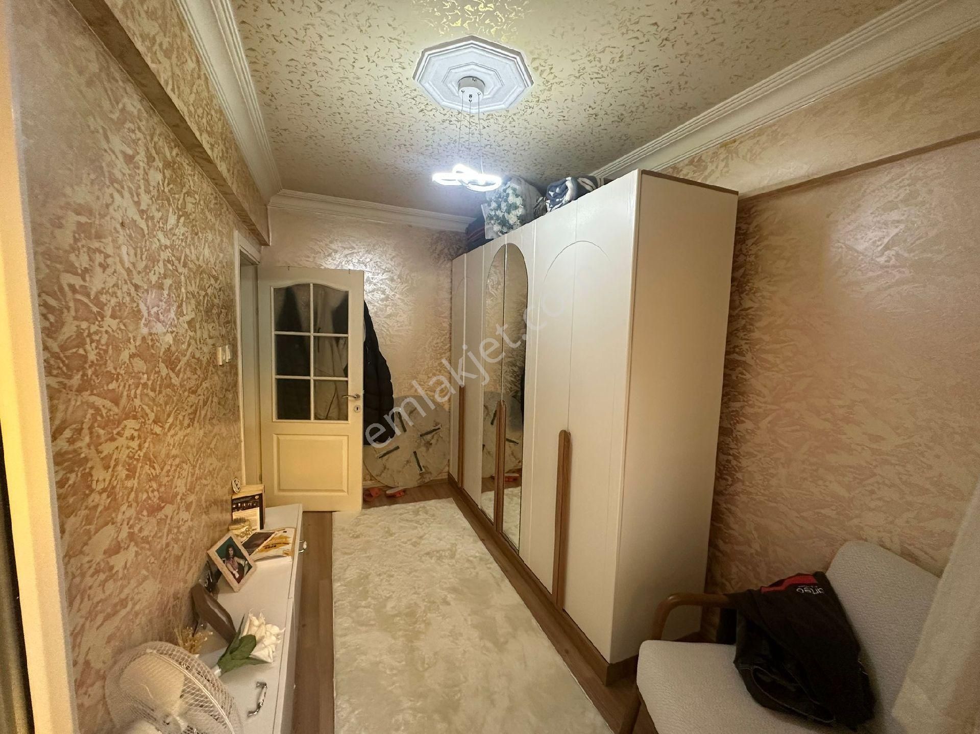 Bağcılar Yıldız Tepede Satılık Daire - Görsel 5