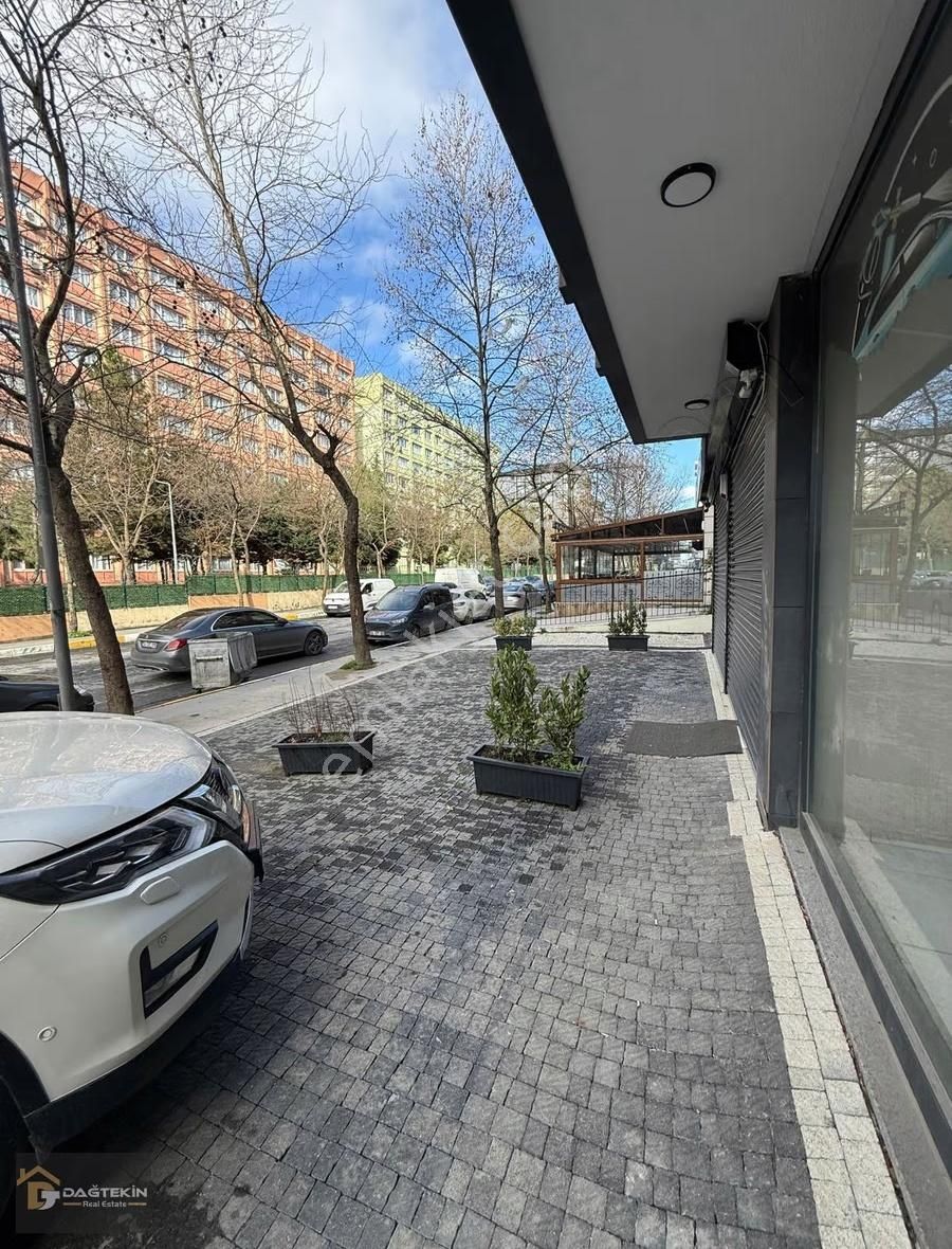 West Marinaya Yakın Merkezi Konumda 120 M2 Kiralık Dükkan !! - Görsel 15