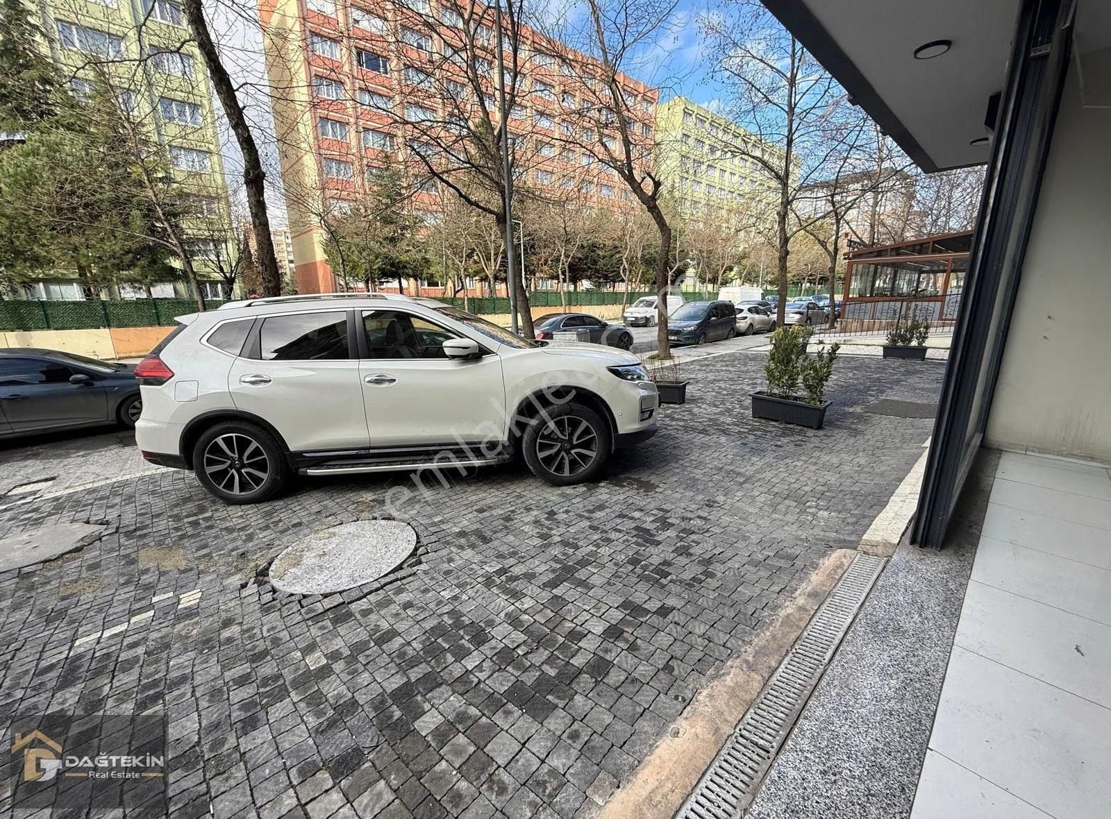 West Marinaya Yakın Merkezi Konumda 120 M2 Kiralık Dükkan !! - Görsel 14