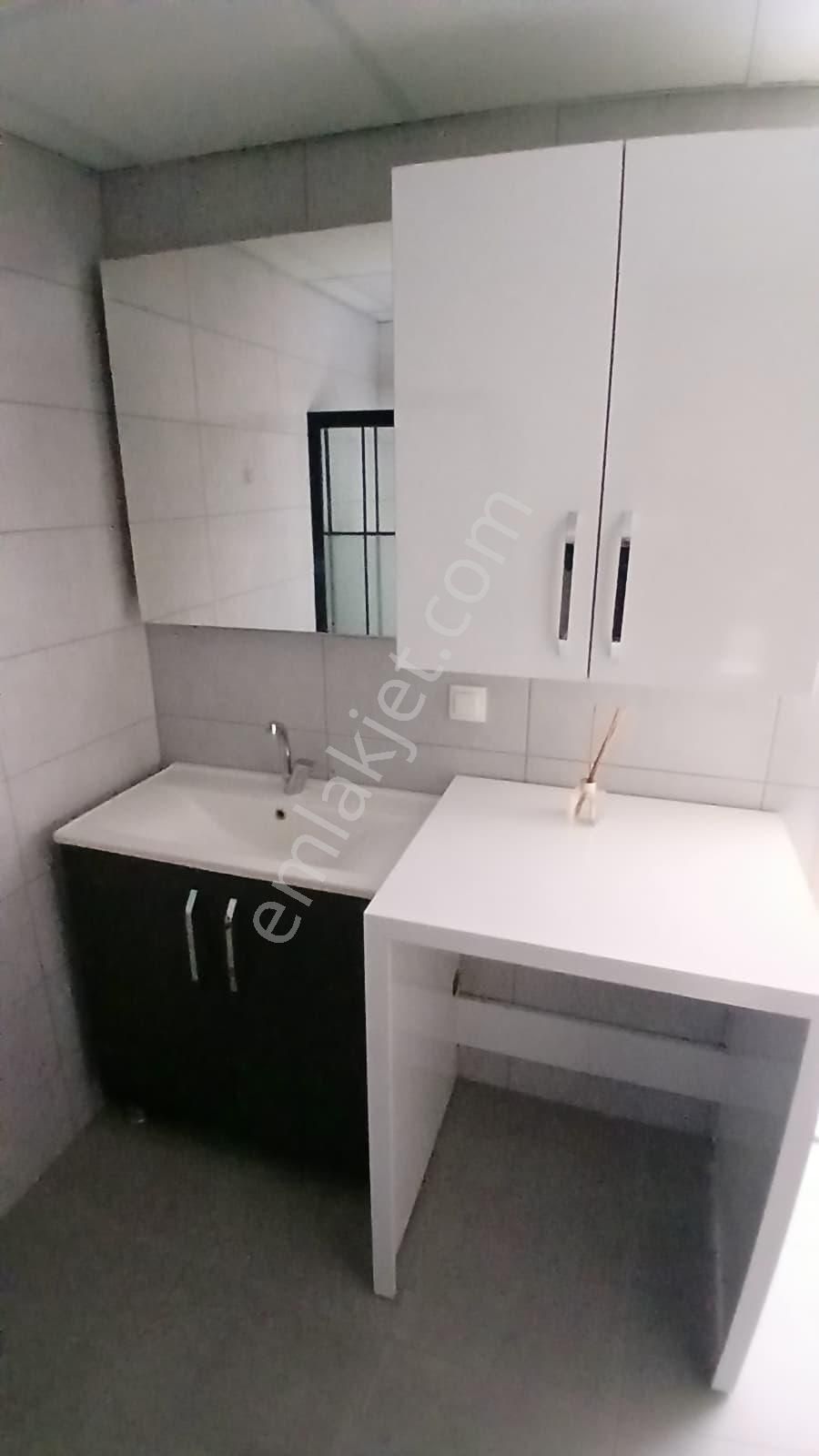 Hastane Ve İzban Yakını Merkezi Konum 1+1 Kiralık - Görsel 6