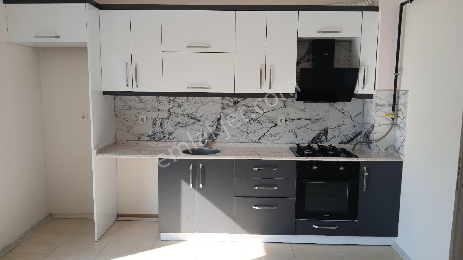 Hastane Ve İzban Yakını Merkezi Konum 1+1 Kiralık - Görsel 4