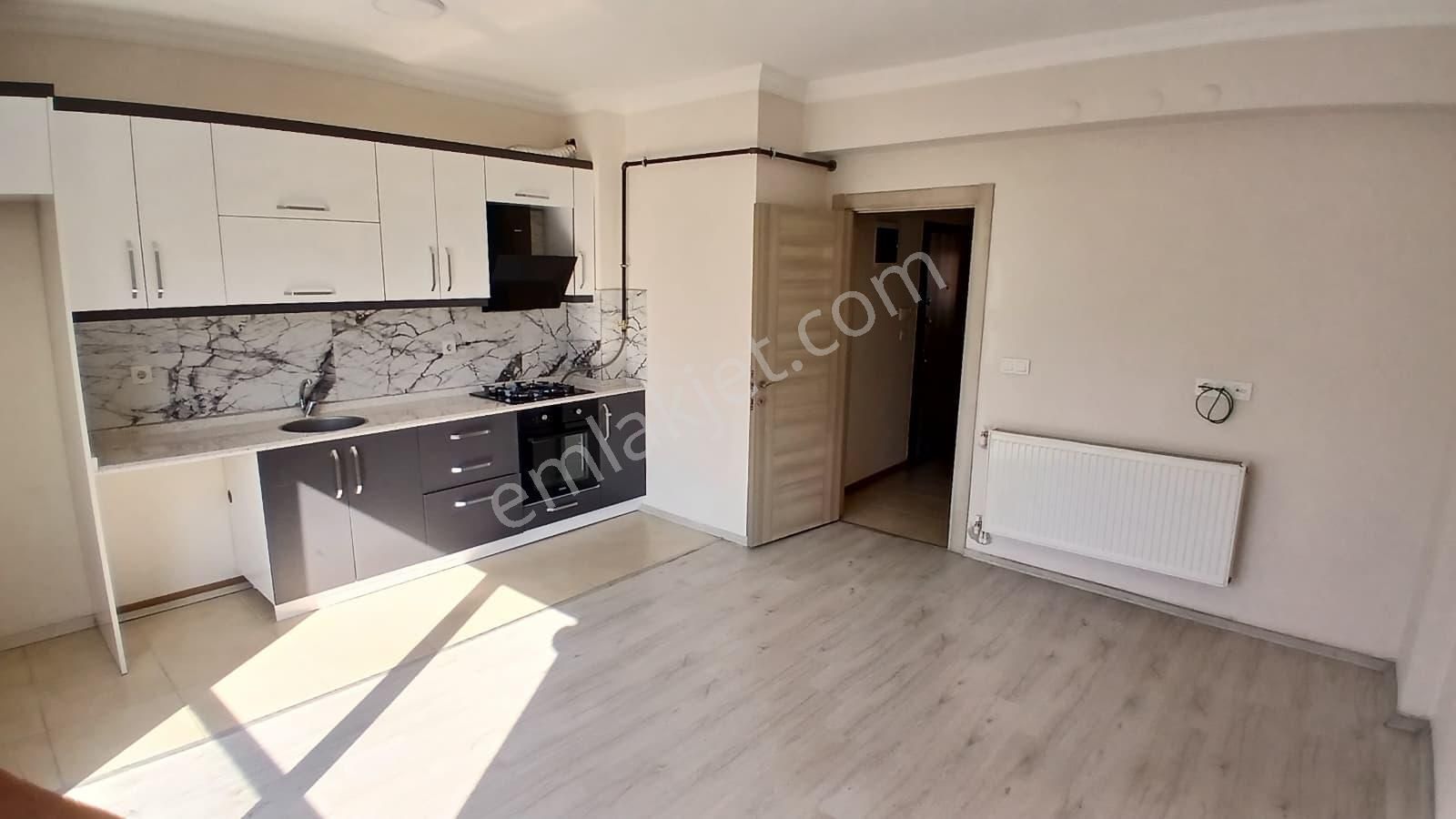 Hastane Ve İzban Yakını Merkezi Konum 1+1 Kiralık - Görsel 13