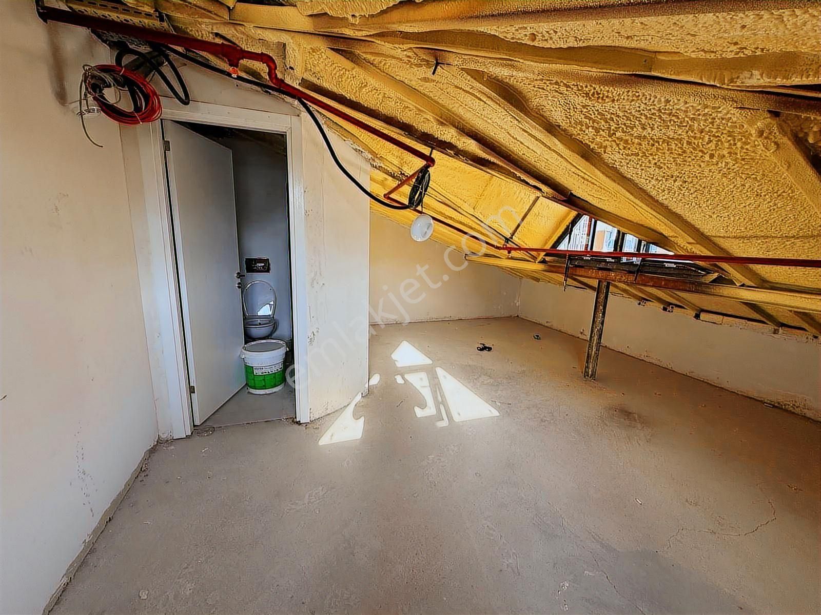 Real House / Ticaretin Merkezinde Kiralık Mağaza Dükkan - Görsel 30