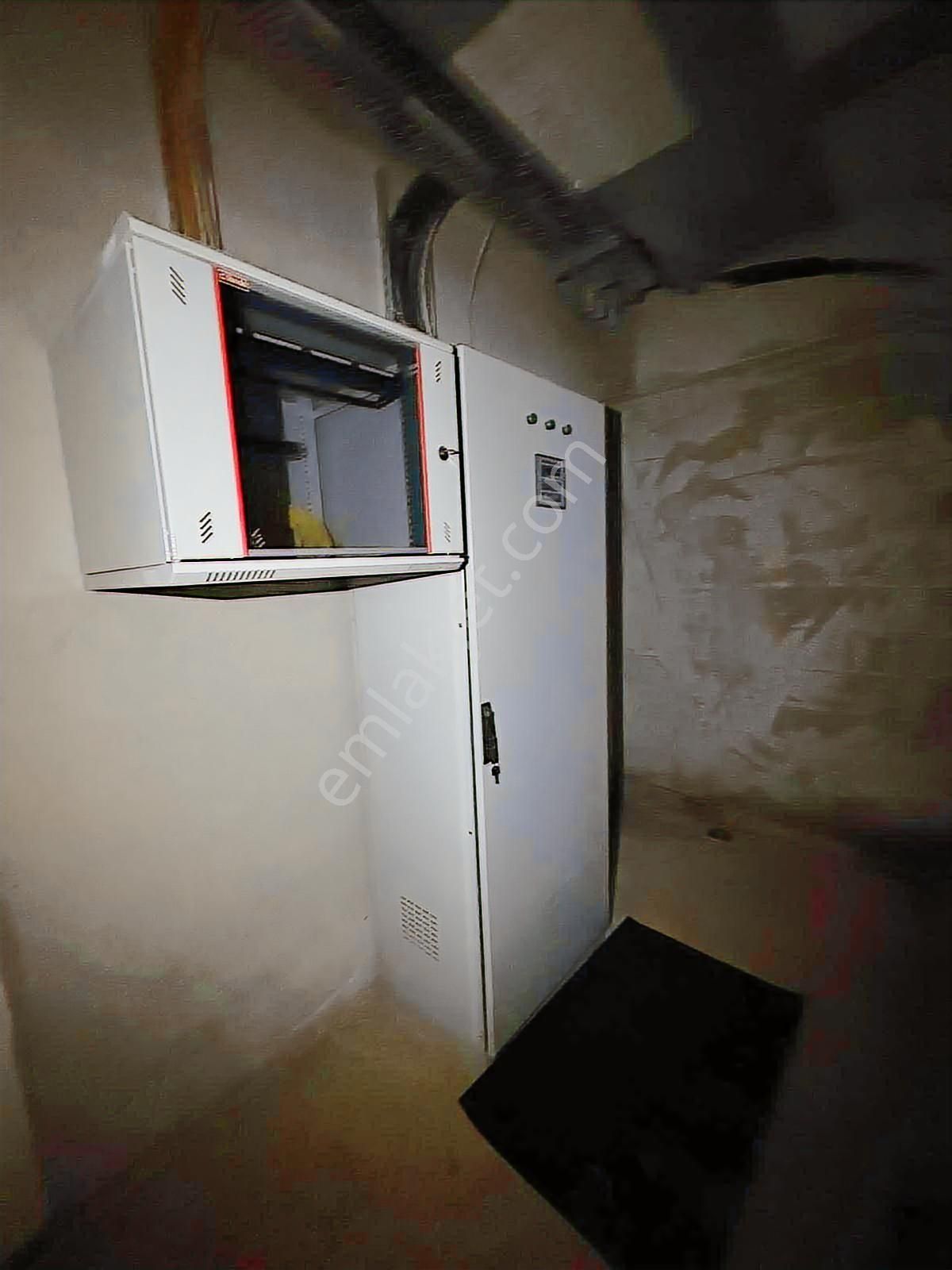 Real House / Merter Tramvay Yolu Üzerinde Satılık - Görsel 12
