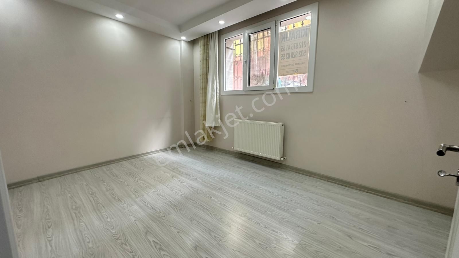 Başokur'dan Bahçelievler Yenibosna Kuleli,de Satılık 1+1 Daire