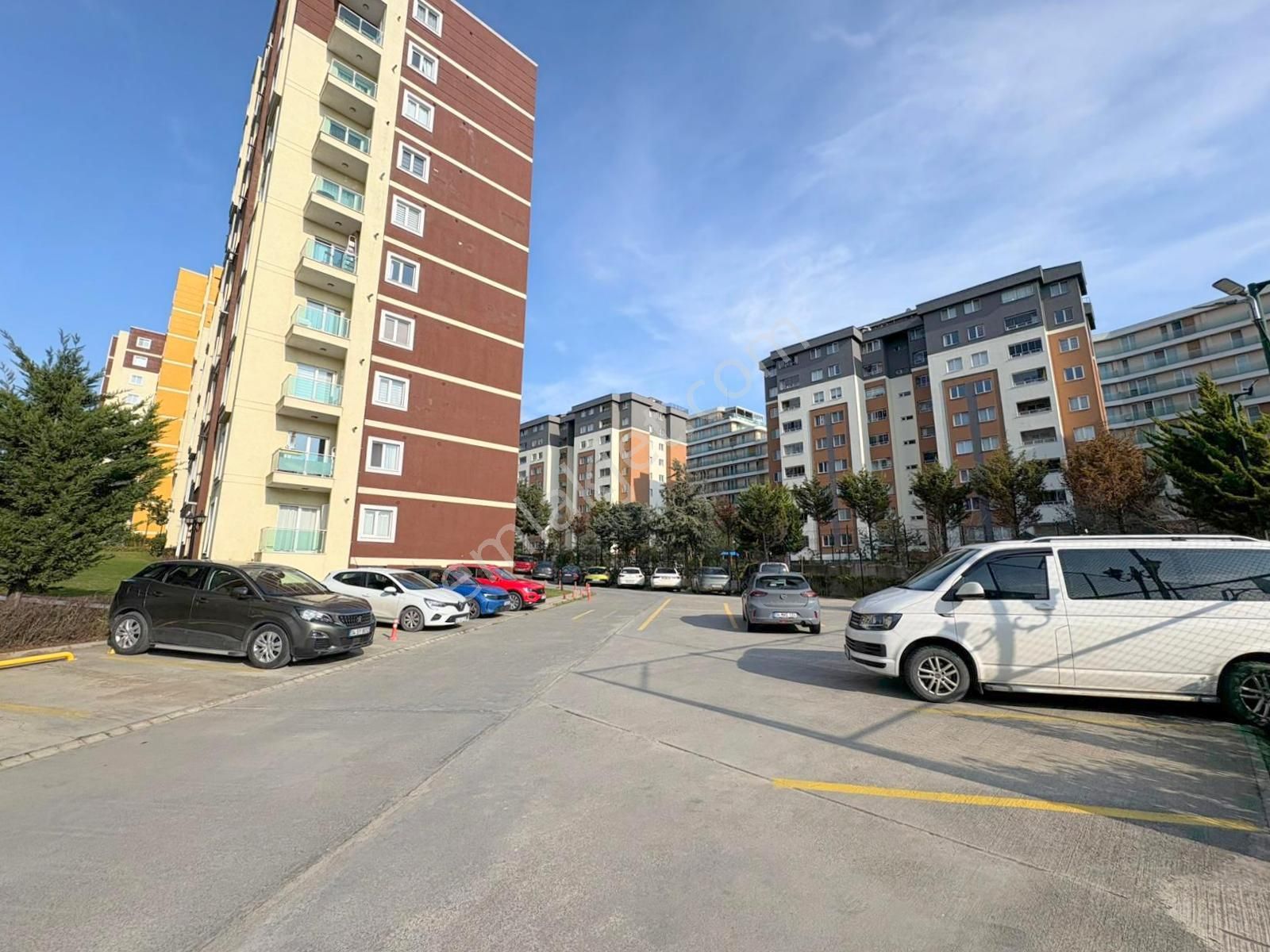 Mertcan'dan Viaport 1dk Havuzlu Güvenlikli Sitede Eşyalı 1+1 - Görsel 28