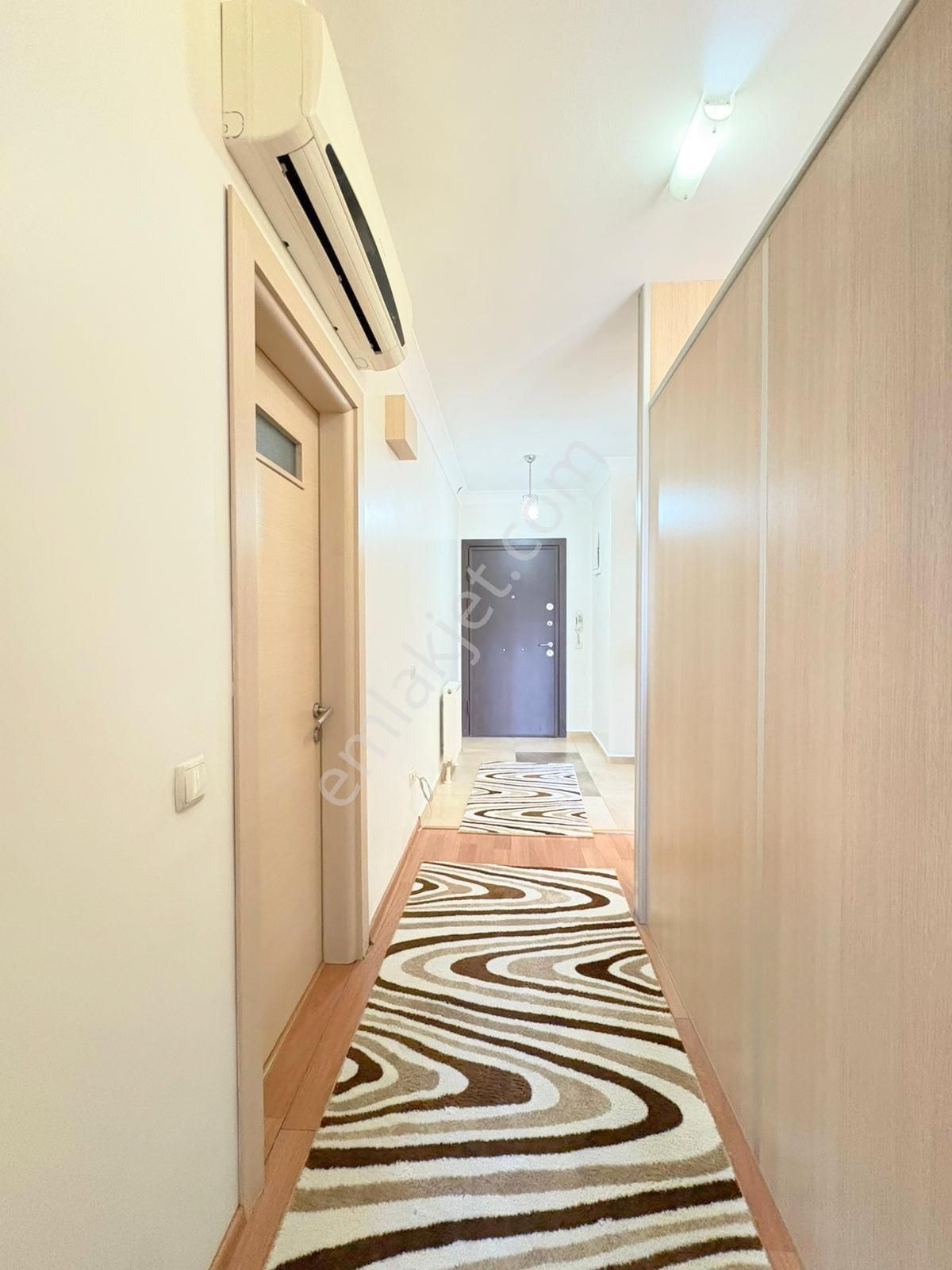 Mertcan'dan Viaport 1dk Havuzlu Güvenlikli Sitede Eşyalı 1+1 - Görsel 13