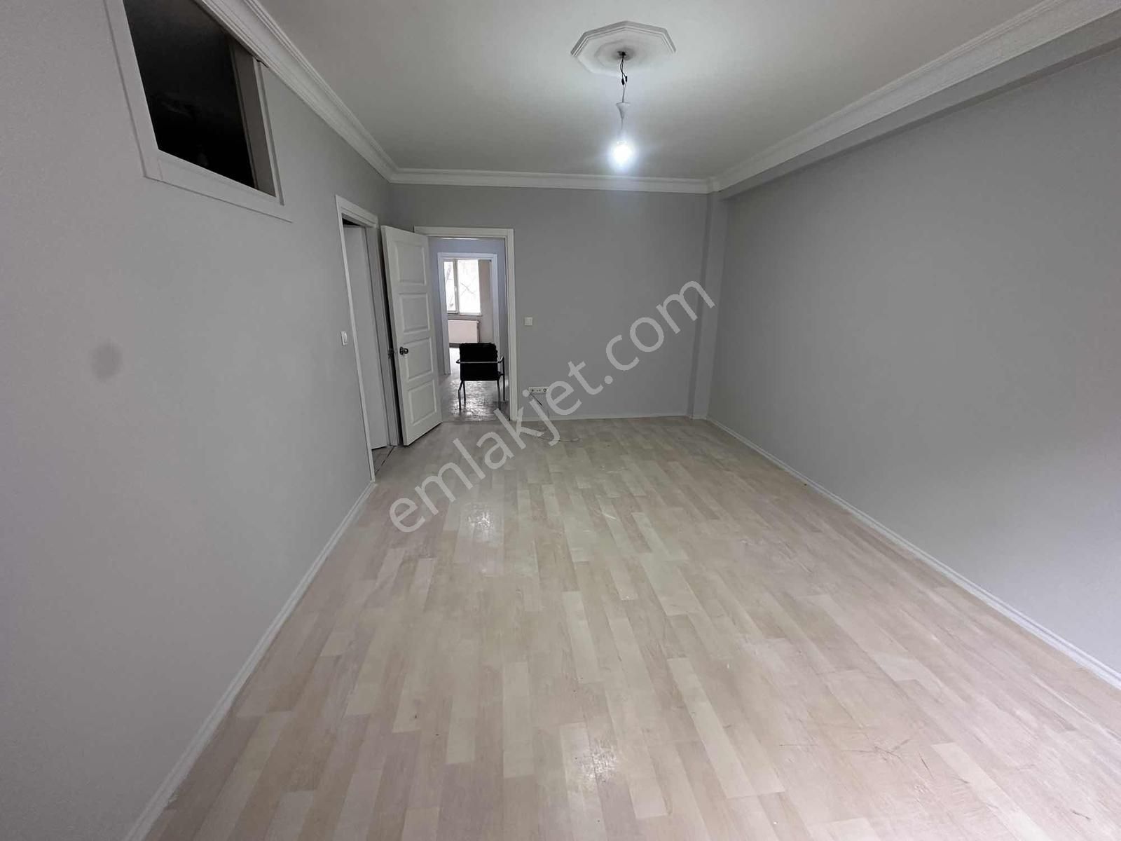 Uygun Emlaktan Kiralık 2+1 Yeni Bina Boyalı - Görsel 13