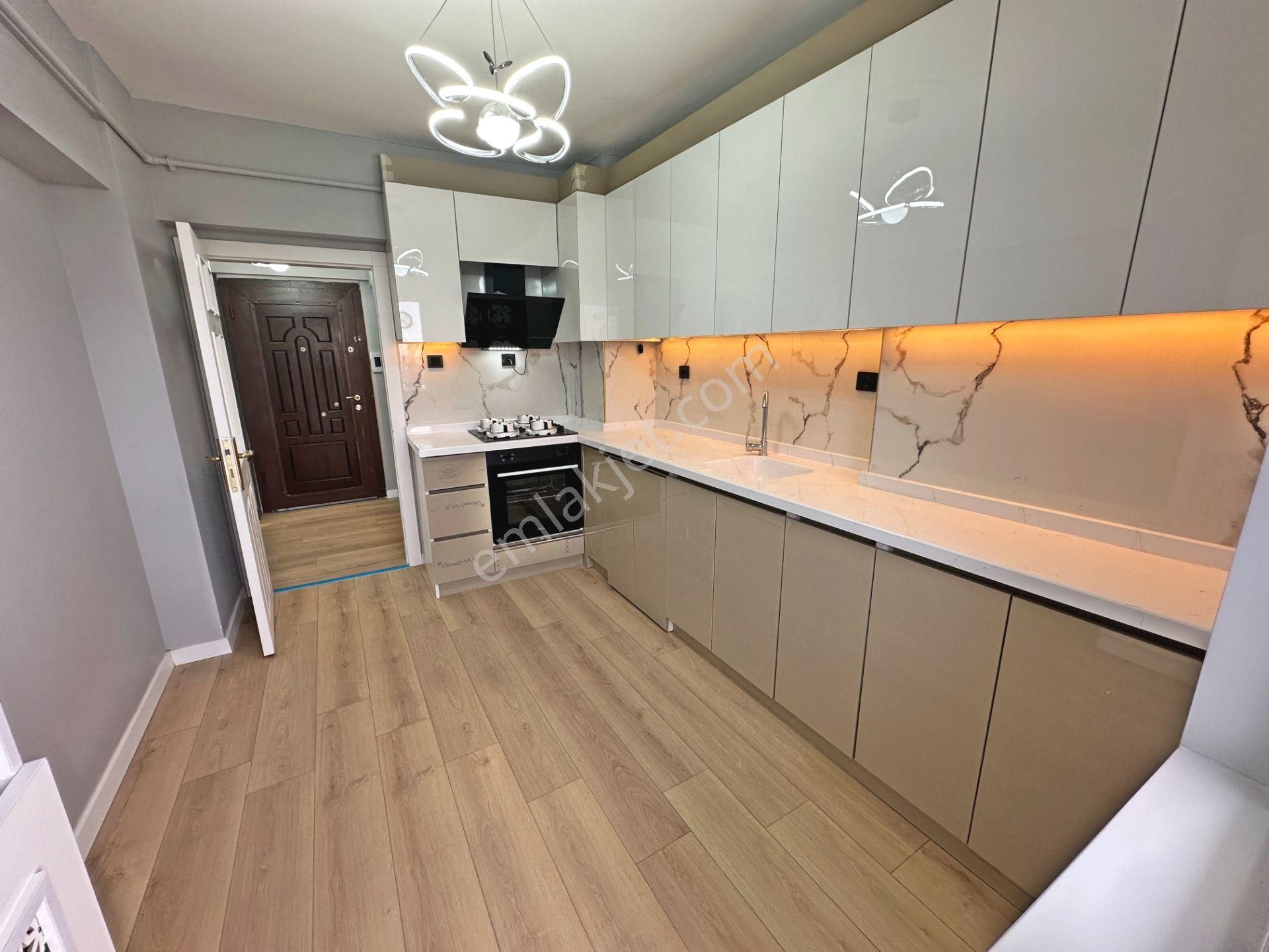 Kartaltepe Mahallesinde Yapılı Kat Konumunda 3+1 Satılık Daire - Görsel 13