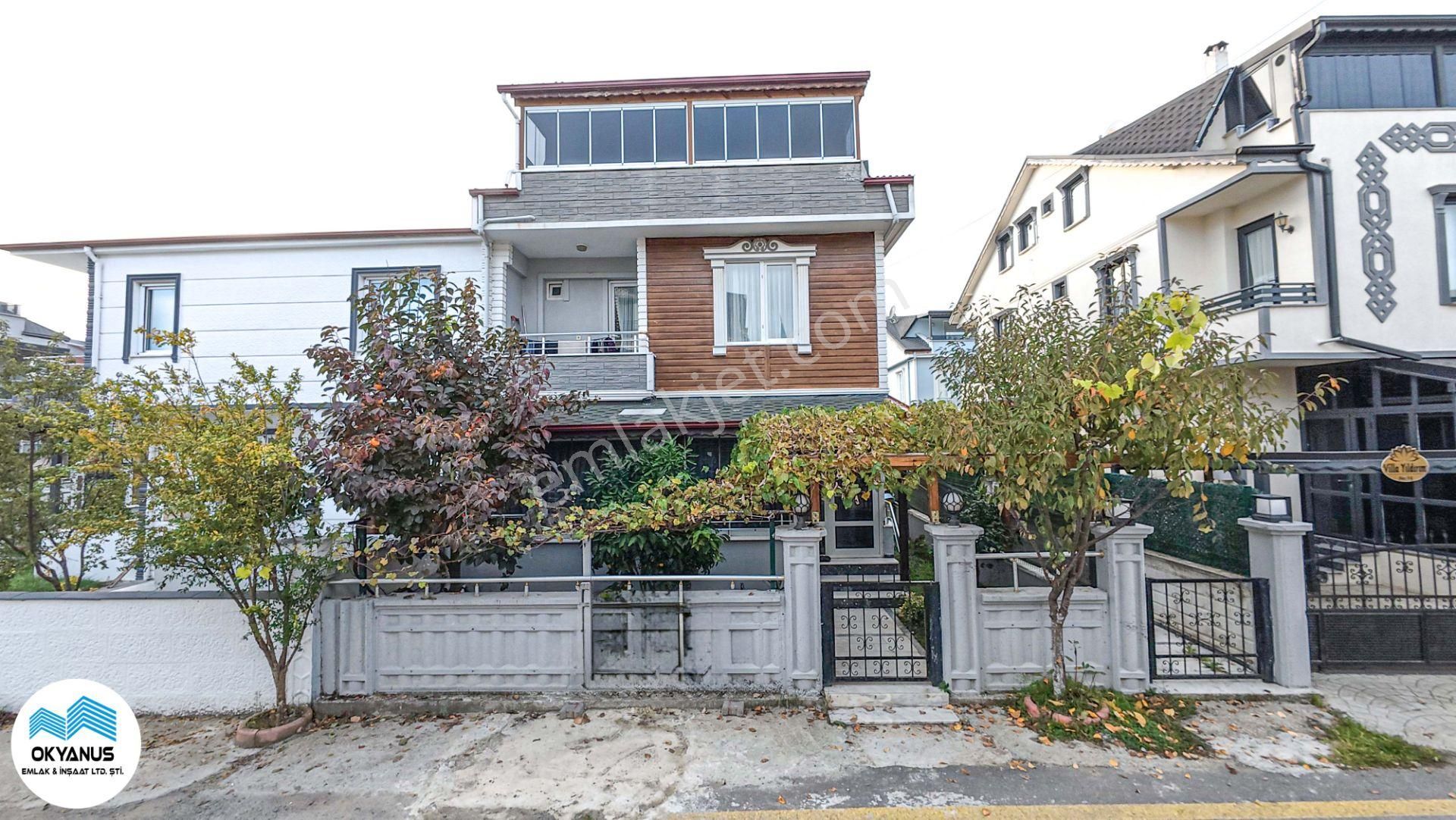 Kocaali Sahilde Müstakil Bahçeli Şık Villa Okyanustan