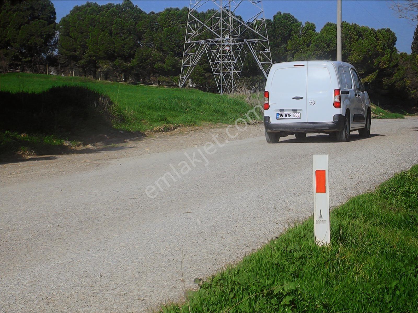 Acil.foça Ilıpınar Yola Cepheli 1483 M2 Yatırımlık Satılık Arazi - Görsel 4
