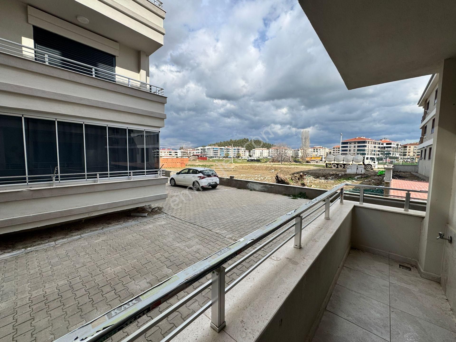 Kaçmazer'den Cafeler Caddesi Yakını Kiralık 3+1 Daire - Görsel 24