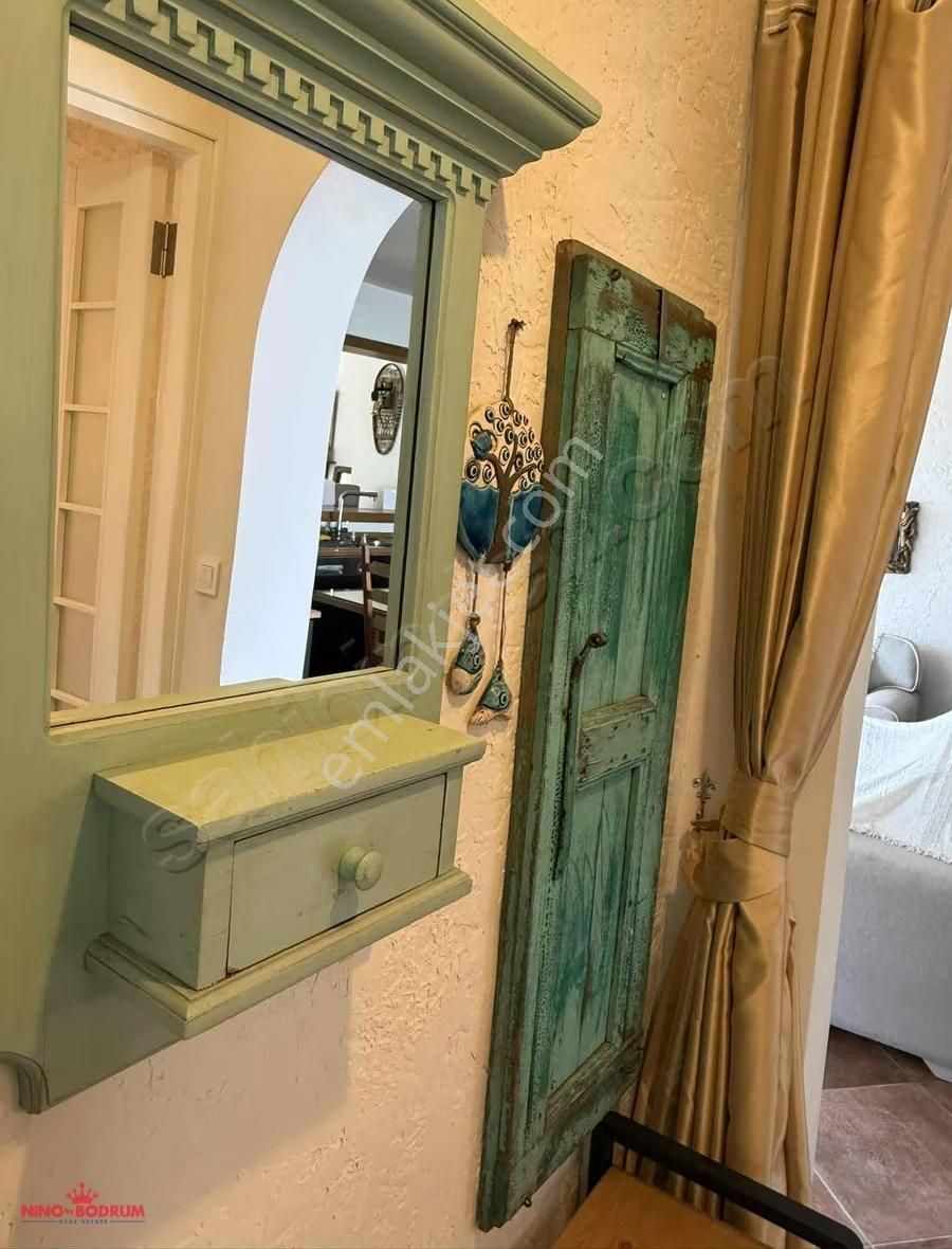 Yalıkavakta Sezonda Kiralık Geniş Bahçeli Full Manzaralı Villa - Görsel 11