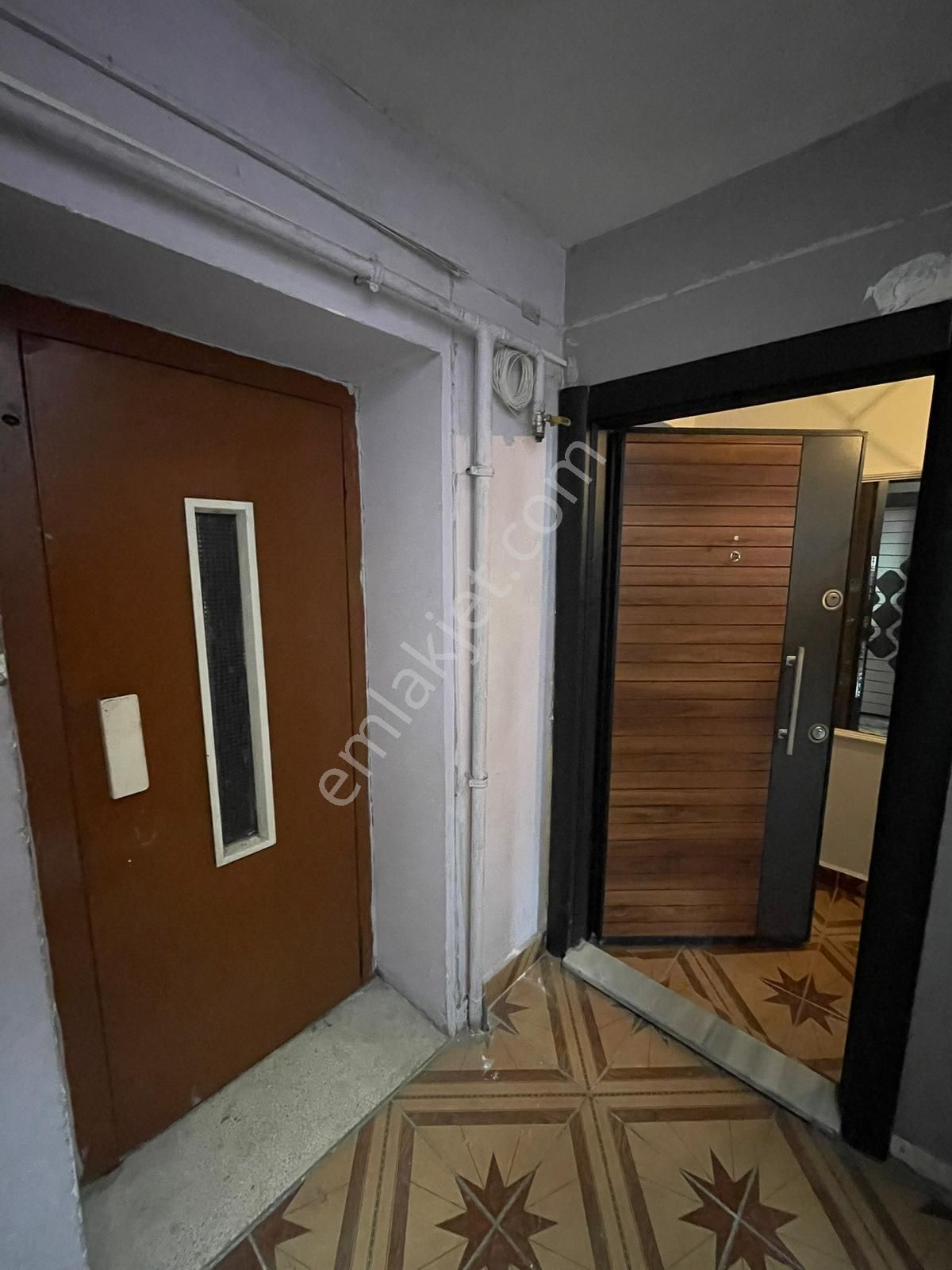 Afyon Üçok Emlaktan Cumhuriyet Mah Satılık Ebeveyn Banyolu 3+1 110m² Daire - Görsel 4