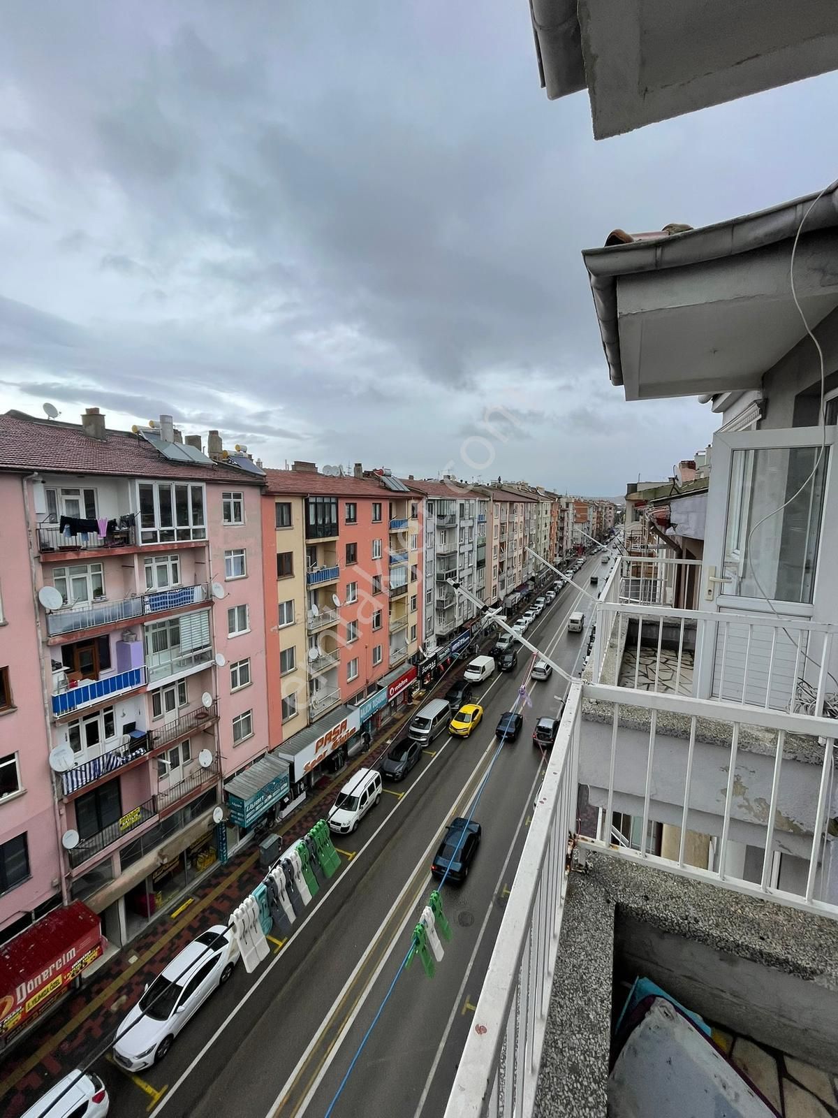 Afyon Üçok Emlaktan Cumhuriyet Mah Satılık Ebeveyn Banyolu 3+1 110m² Daire - Görsel 18