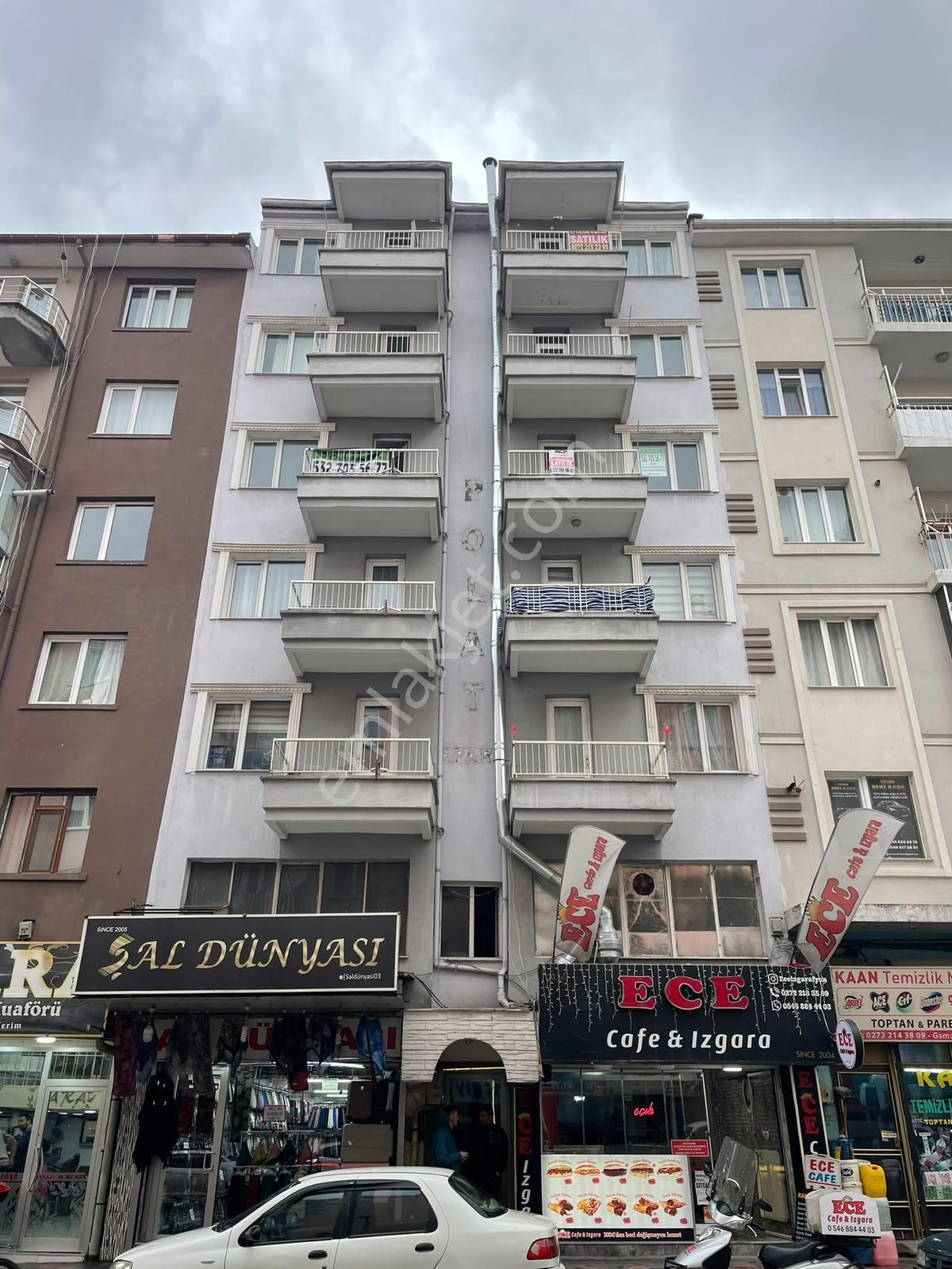 Afyon Üçok Emlaktan Cumhuriyet Mah Satılık Ebeveyn Banyolu 3+1 110m² Daire - Görsel 2
