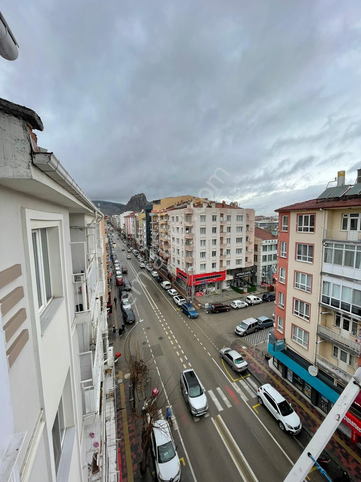 Afyon Üçok Emlaktan Cumhuriyet Mah Satılık Ebeveyn Banyolu 3+1 110m² Daire - Görsel 17