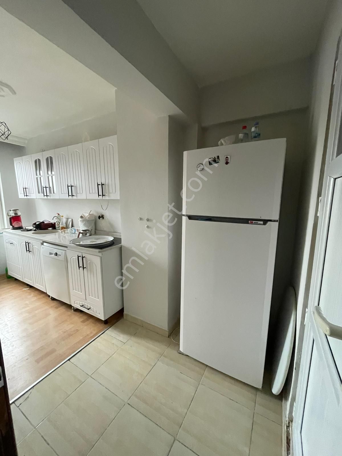 Afyon Üçok Emlaktan Cumhuriyet Mah Satılık Ebeveyn Banyolu 3+1 110m² Daire - Görsel 7