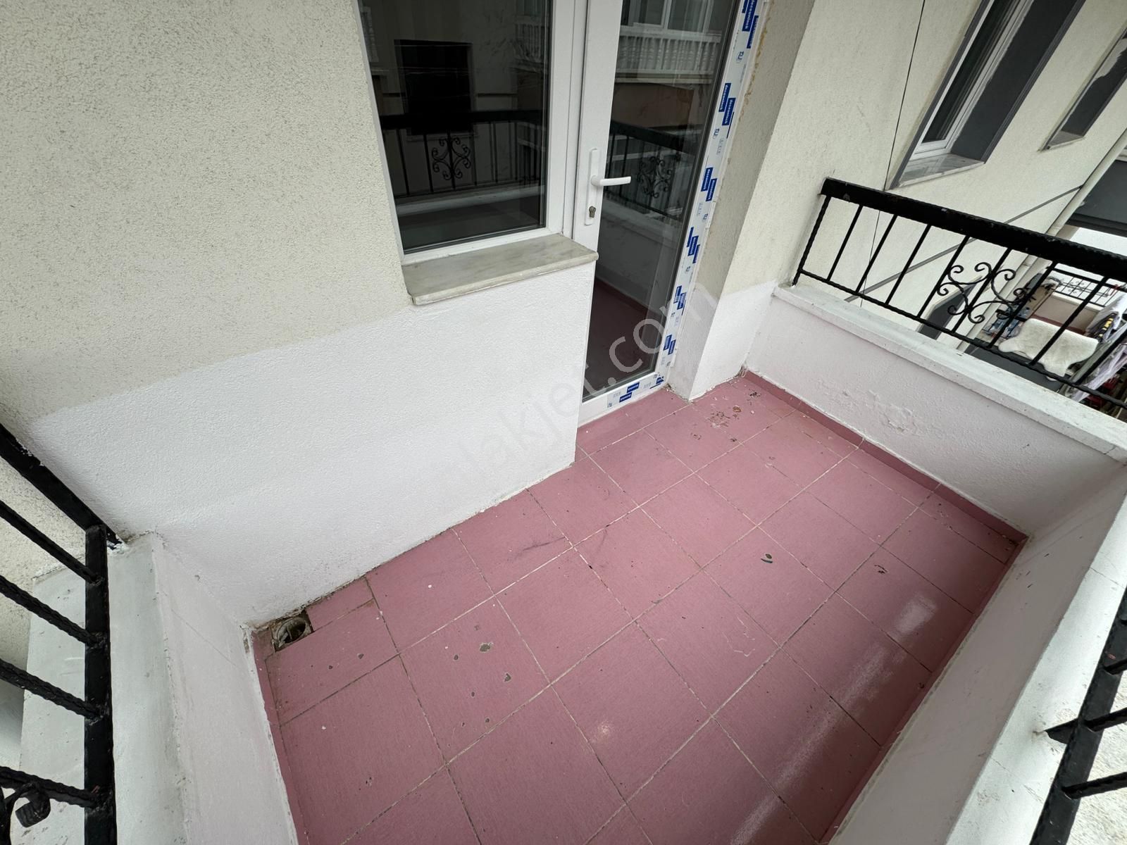 Ufuk Kılıç Emlak'tan Saray Merkezde 3+1 Ful Yapılı Daire - Görsel 6