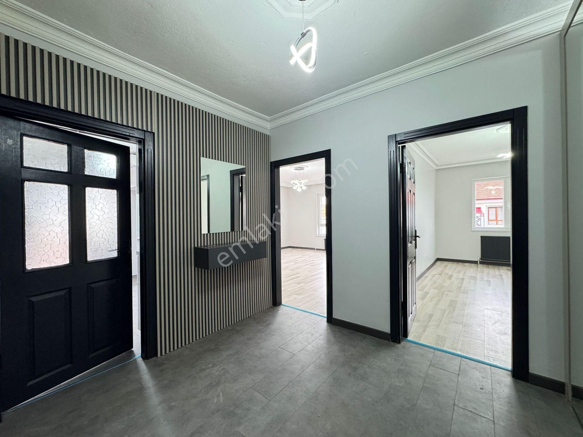 Ufuk Kılıç Emlak'tan Saray Merkezde 3+1 Ful Yapılı Daire - Görsel 32