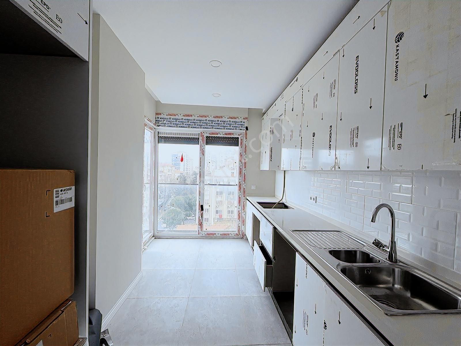 Bostancı'da Ferah Deniz Manzaralı, 100m² Net, 3+1 Satılık Daire - Görsel 29