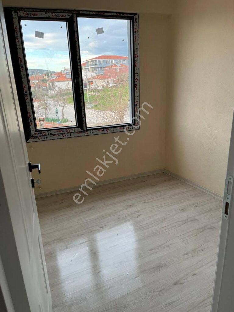 Foça Kazım Dirik Mahallesinde Satılık 2+1 Sıfır Daire - Görsel 2