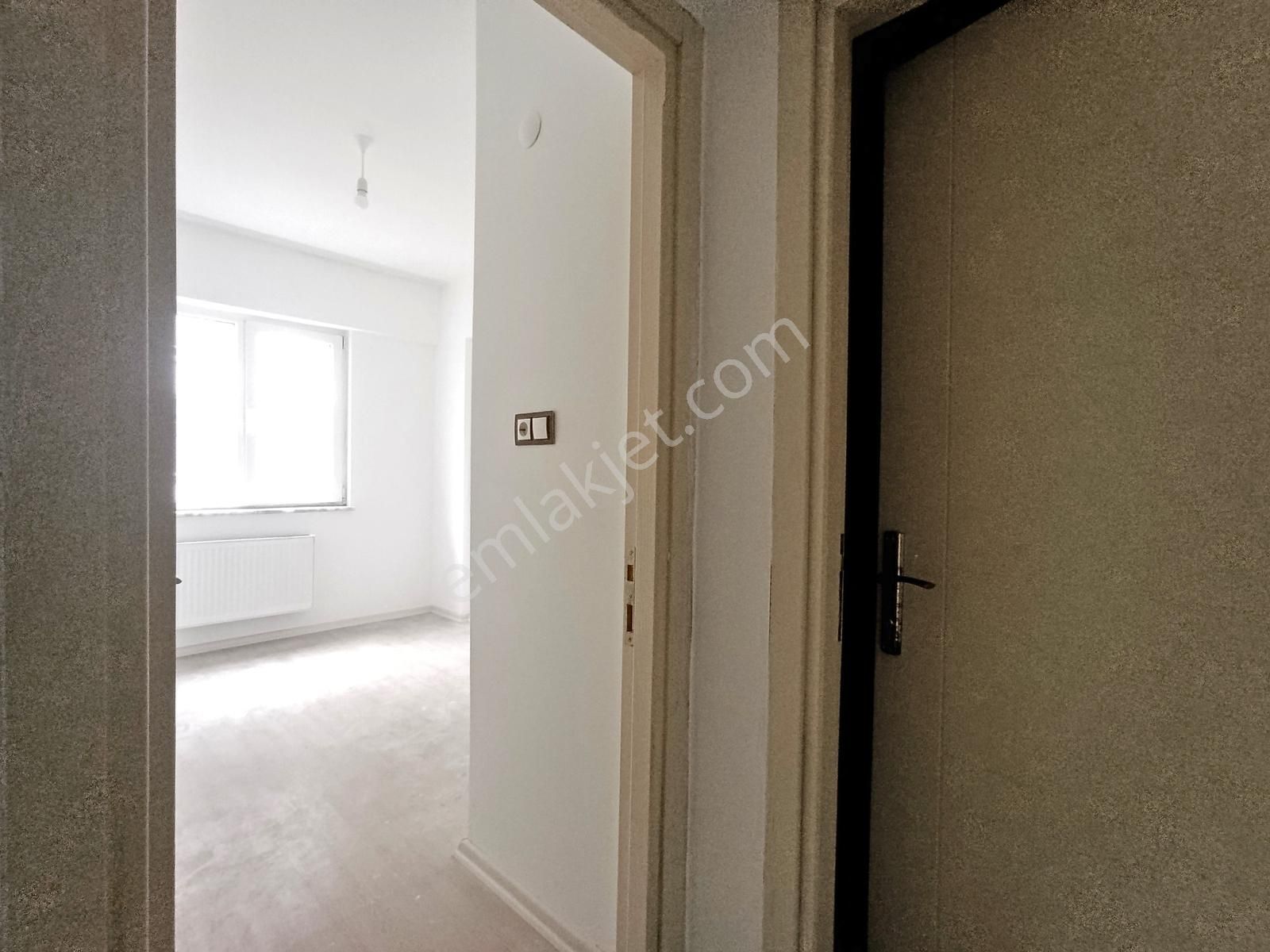 Ayrı Mutfak, Kiralık 1+1 , Site İçi, Yeni Köprü Yakın - Görsel 21