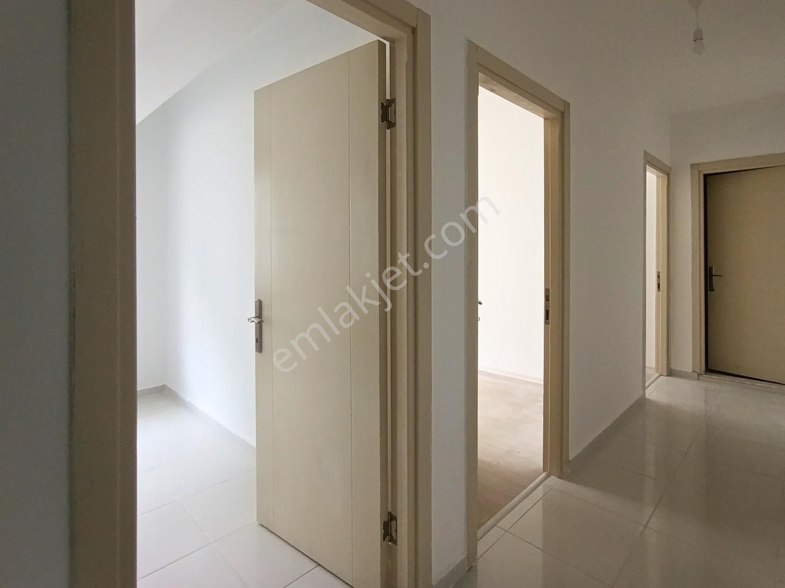 Ayrı Mutfak, Kiralık 1+1 , Site İçi, Yeni Köprü Yakın - Görsel 3