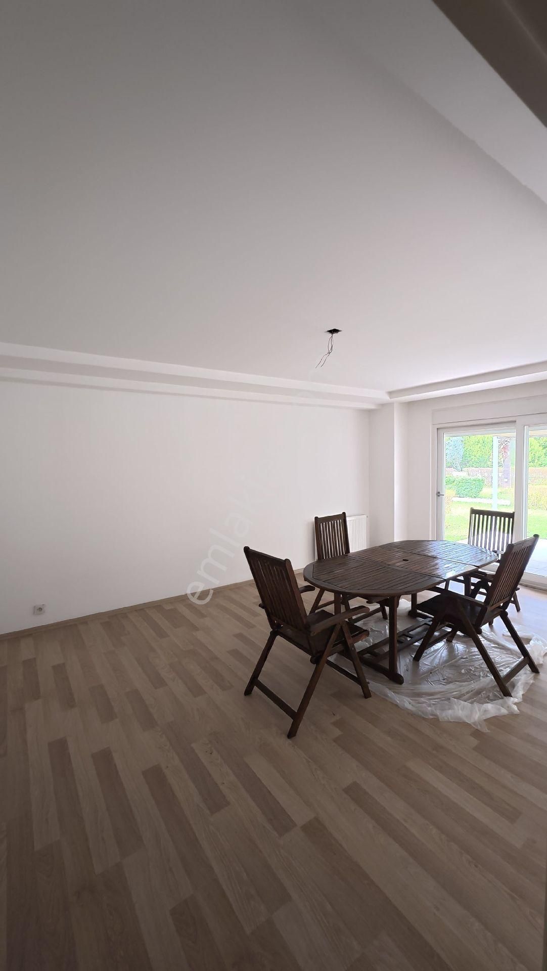 Molla Yusuf Mahallesınde Site İçerisinde Ters Dubleks Ayrı Mutfaklı Dogalgazlı 3+1 Kıralık Daire - Görsel 10