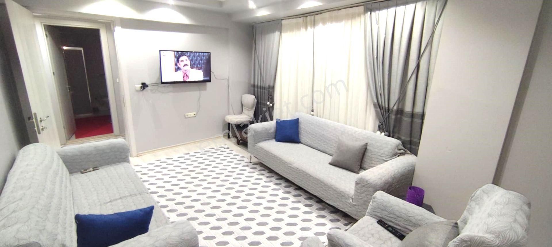 İlbadı Mahallesinde Ara Kat Çift Balkonlu Doğalgazlı 2+1/100 M2 8 Yıllık Daire 2.950.000 Tl