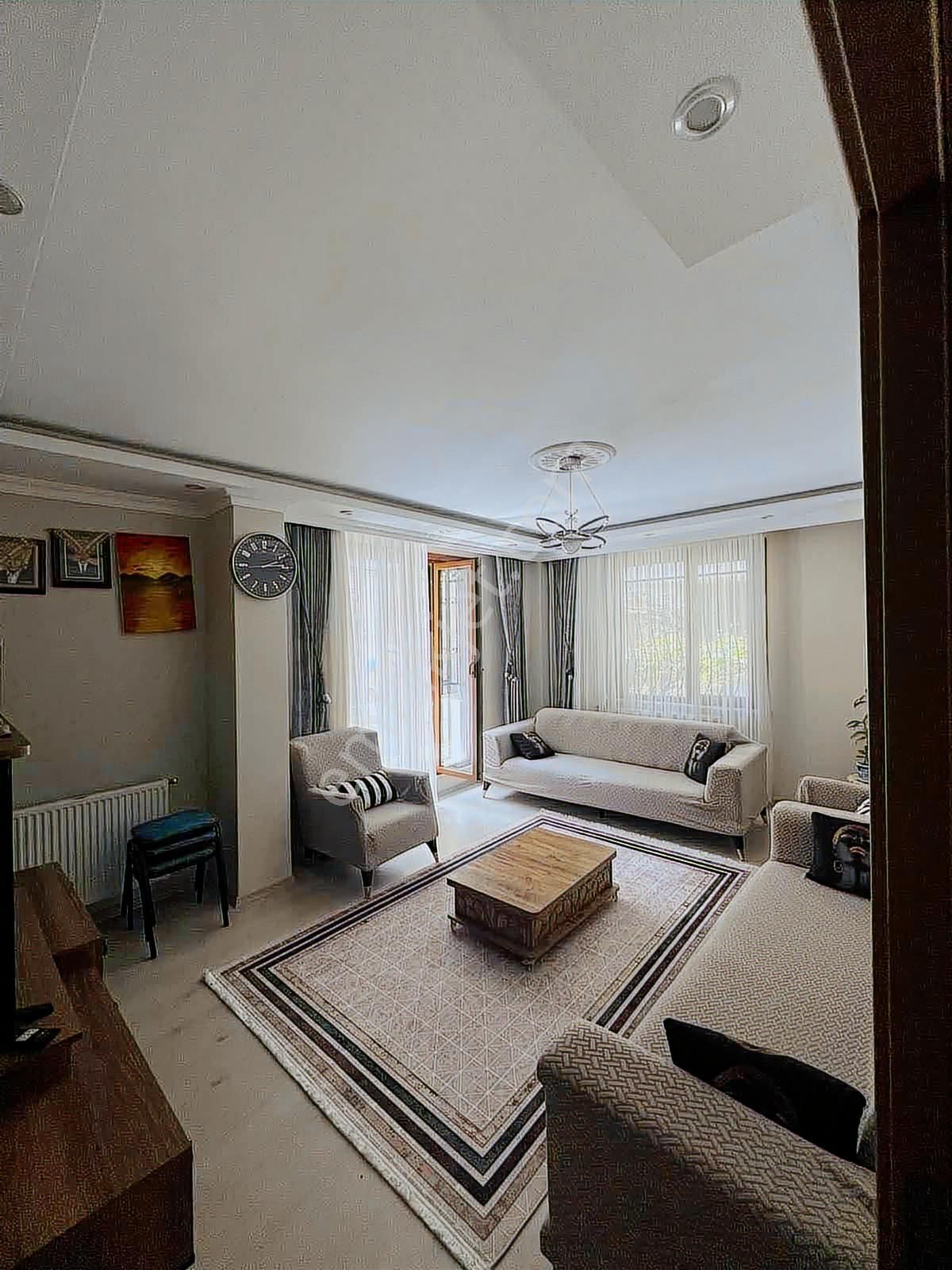 Sancaktepe Merve Mah. 4+1 Balkonlu Geniş Kullanımlı Ters Dubleks