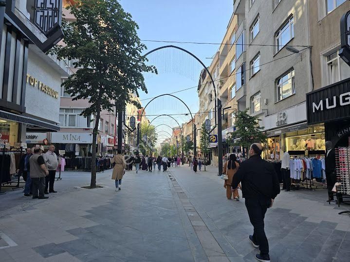 Bağcılar Sancaktepe Çarşı Caddesinde Komple Satılık Bina - Görsel 13
