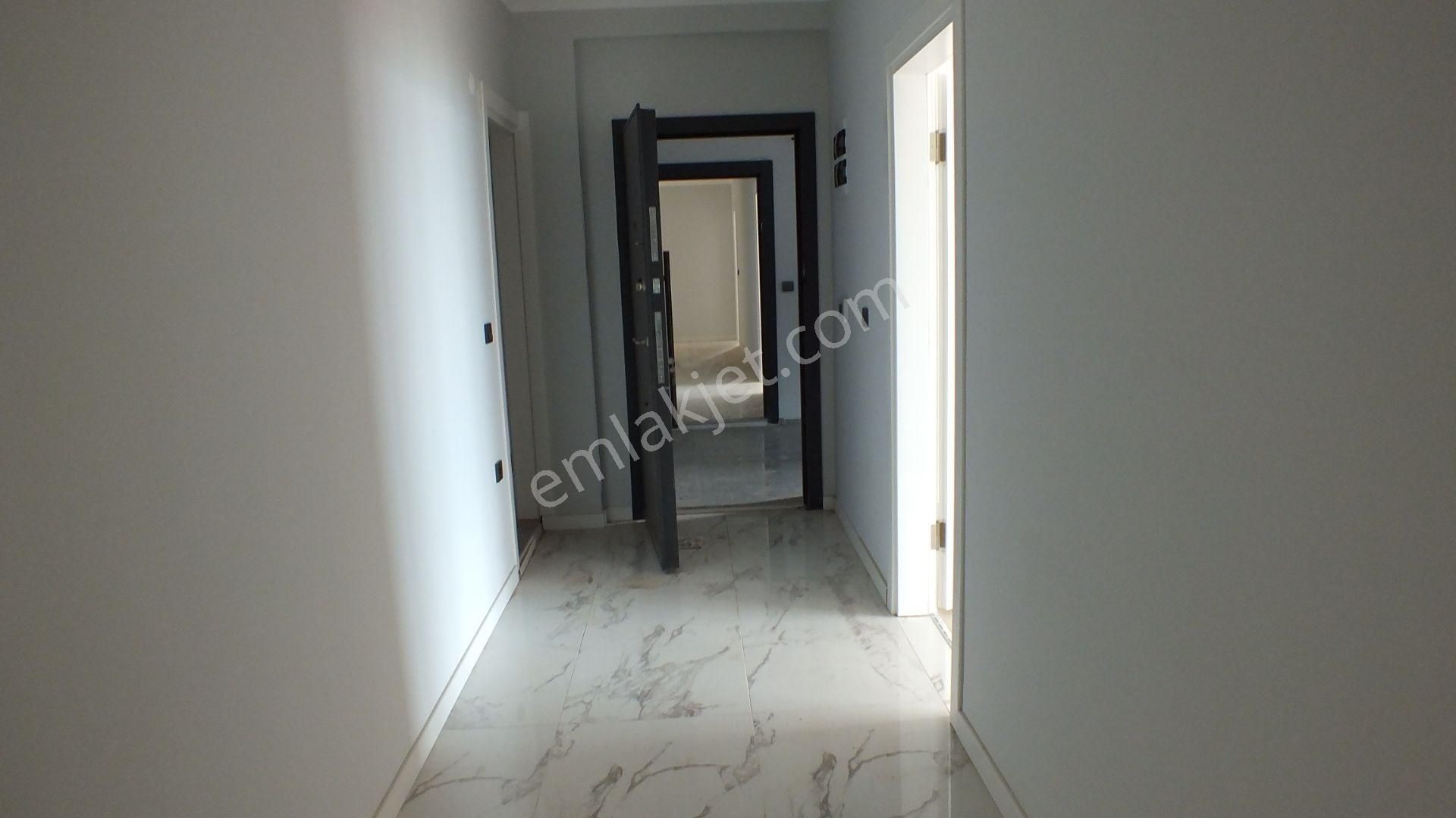 Yalıncak Bilkent Sit. Satılık 172m2 3. Kat 3+1 Sıfır Lüks Daire - Görsel 6