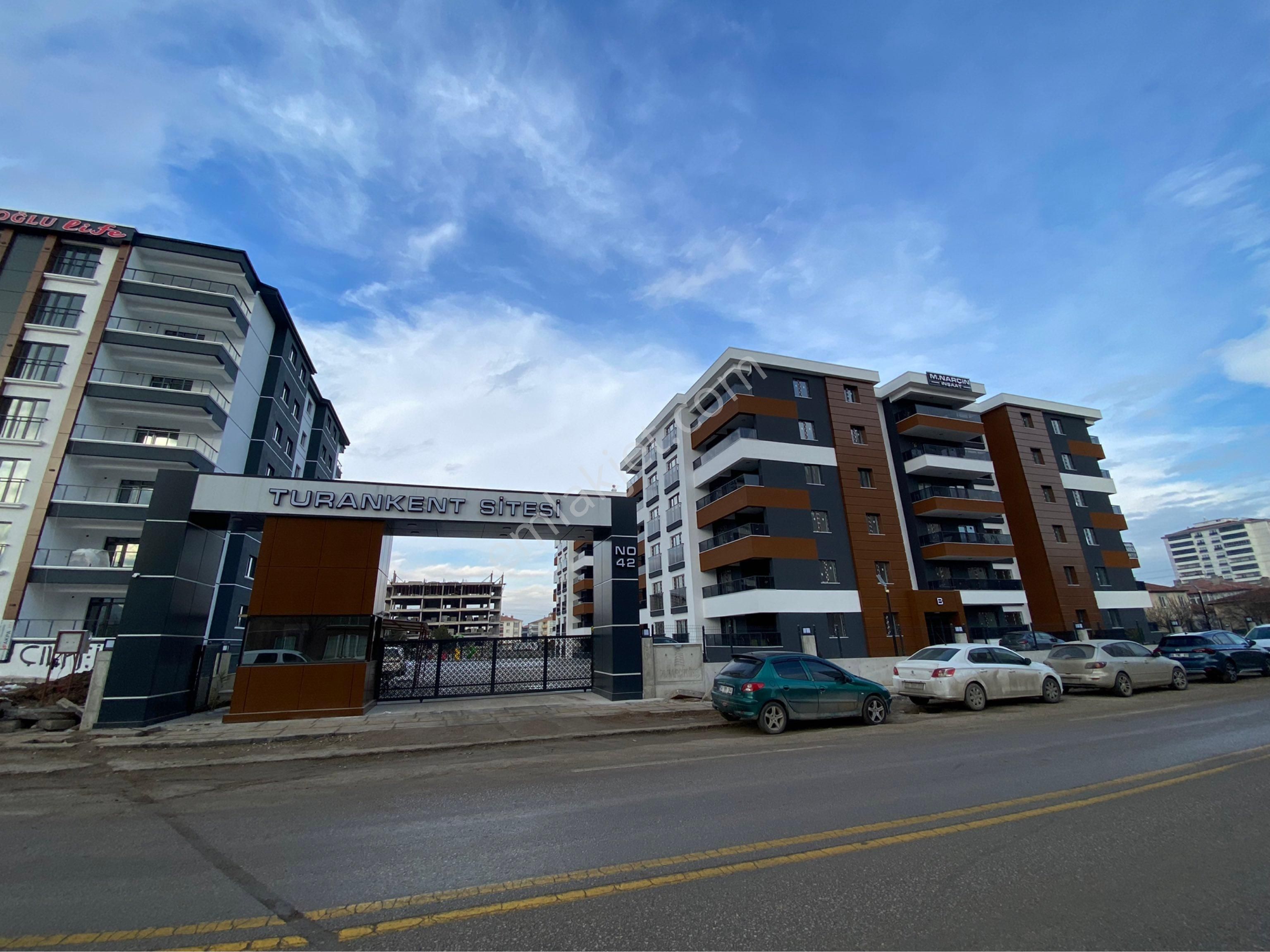 Sahibinden Turankent Sitesinde Ara Kat Kiralık 2+1 Daire