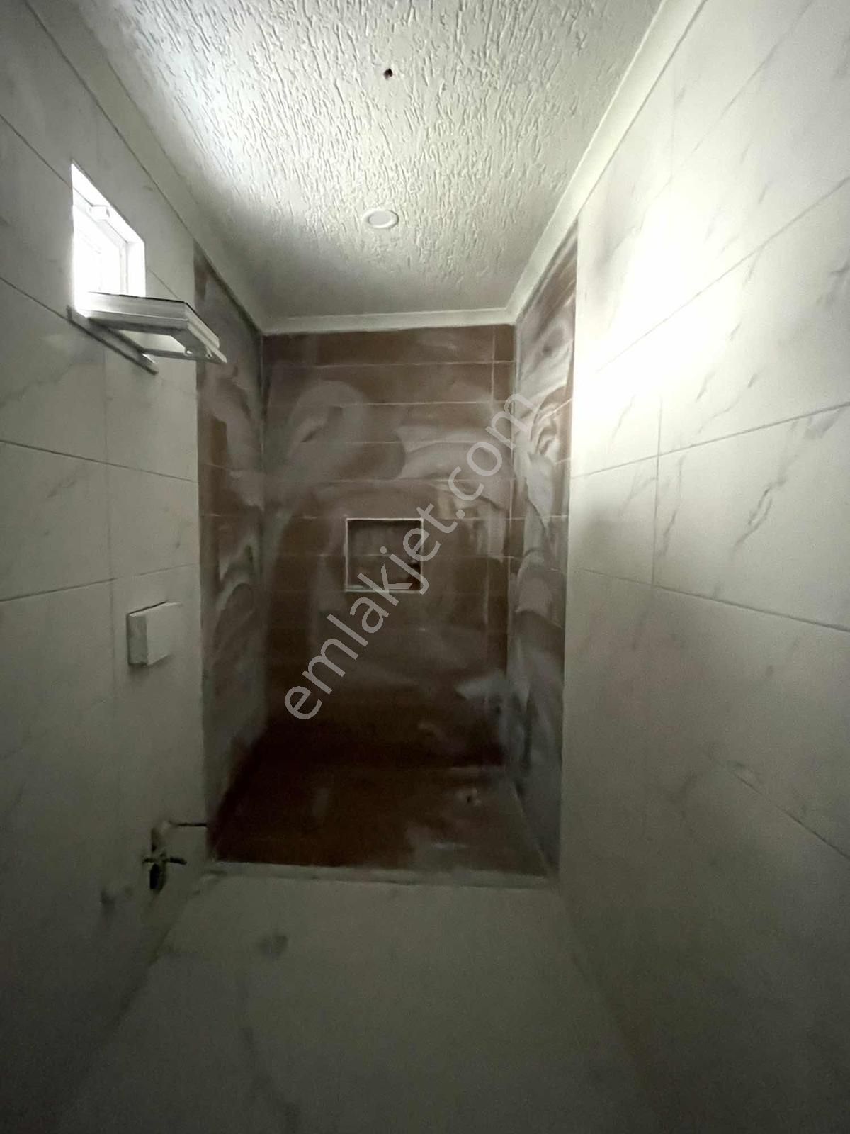 Sancaktepe Yunus Emre Mah. Ana Cadde Üzeri Sıfır Satılık Arakat - Görsel 4