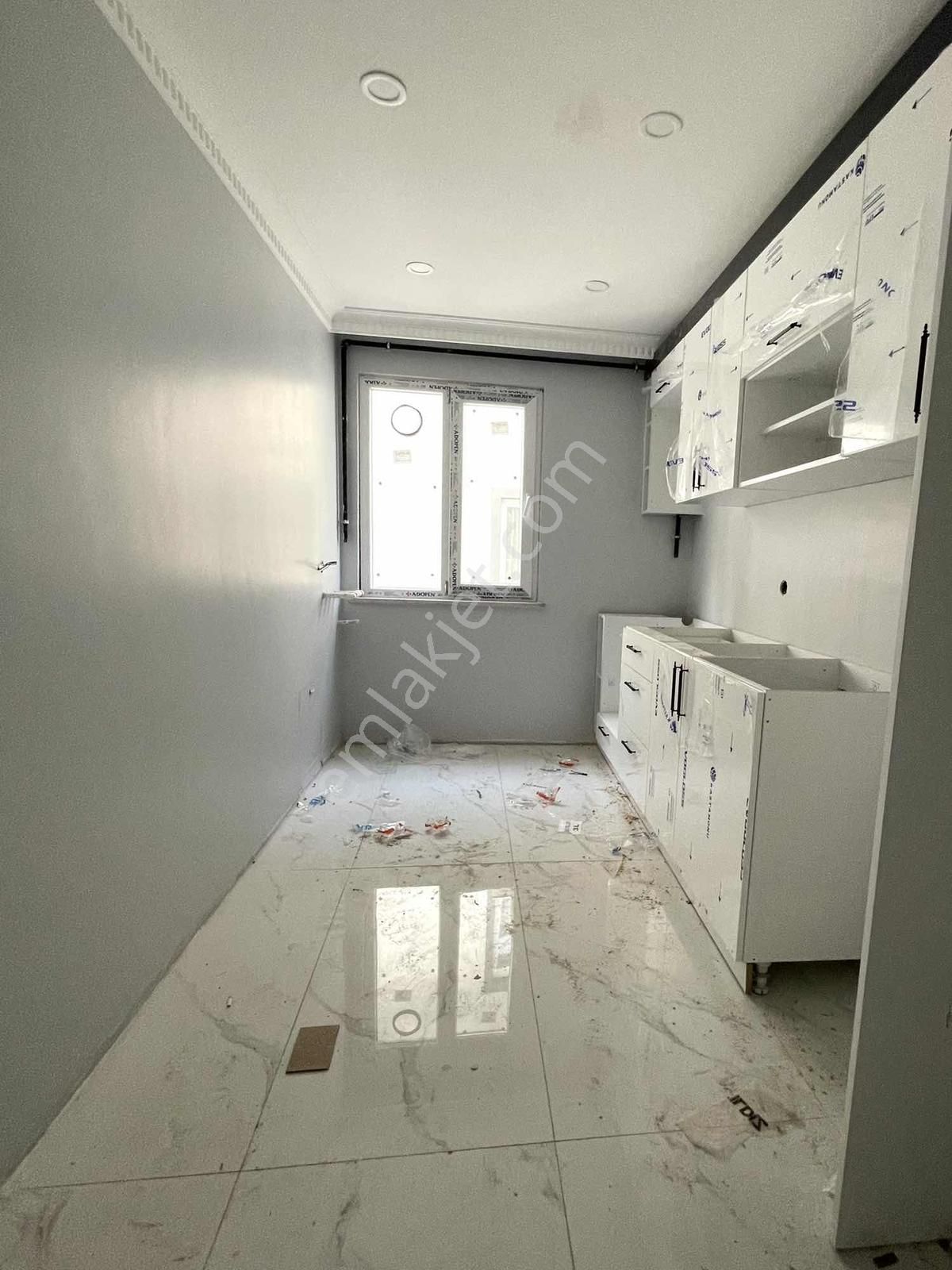 Sancaktepe Yunus Emre Mah. Ana Cadde Üzeri Sıfır Satılık Arakat - Görsel 8